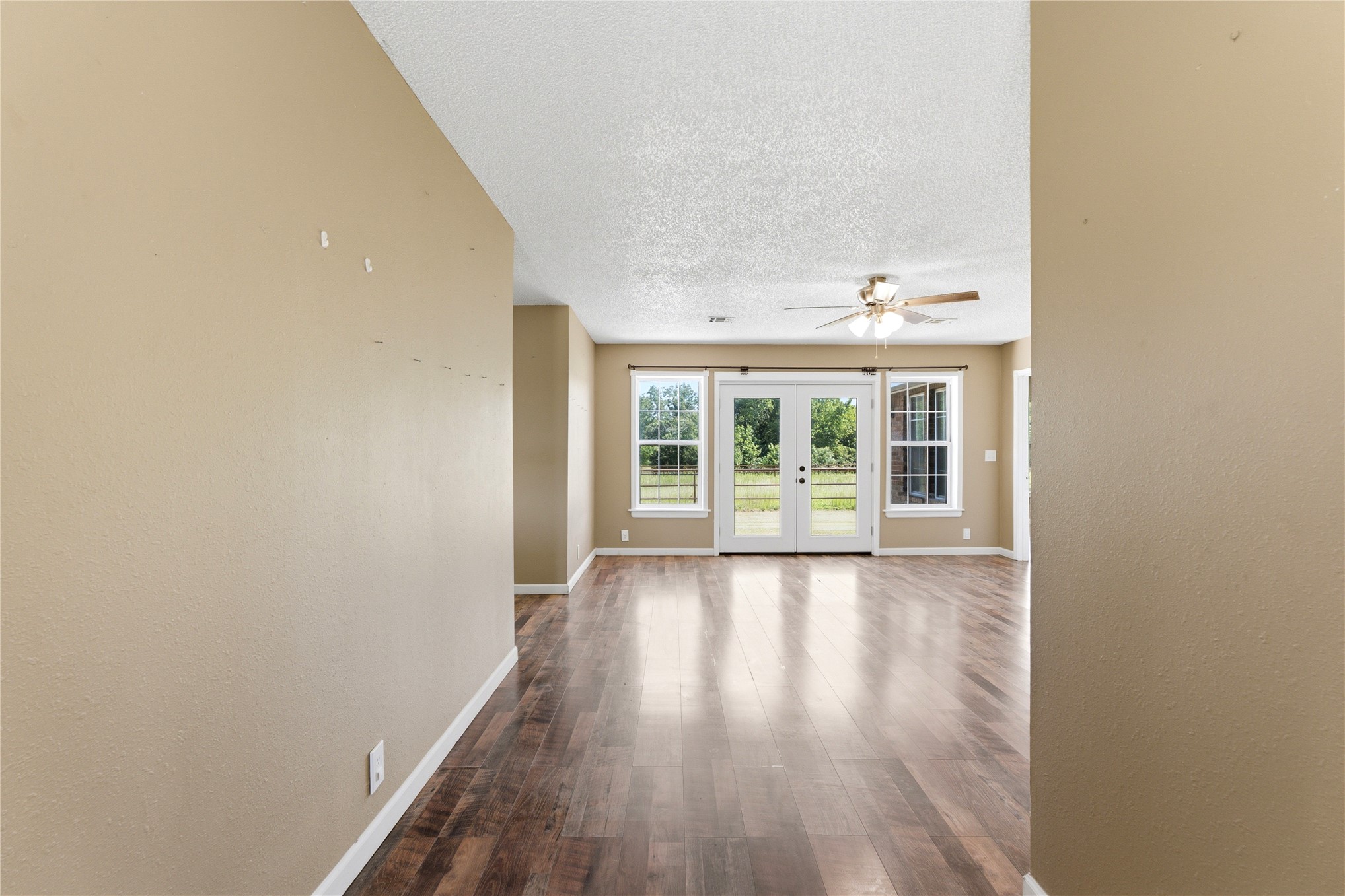 380102 Old Highway 62 Property Photo 3