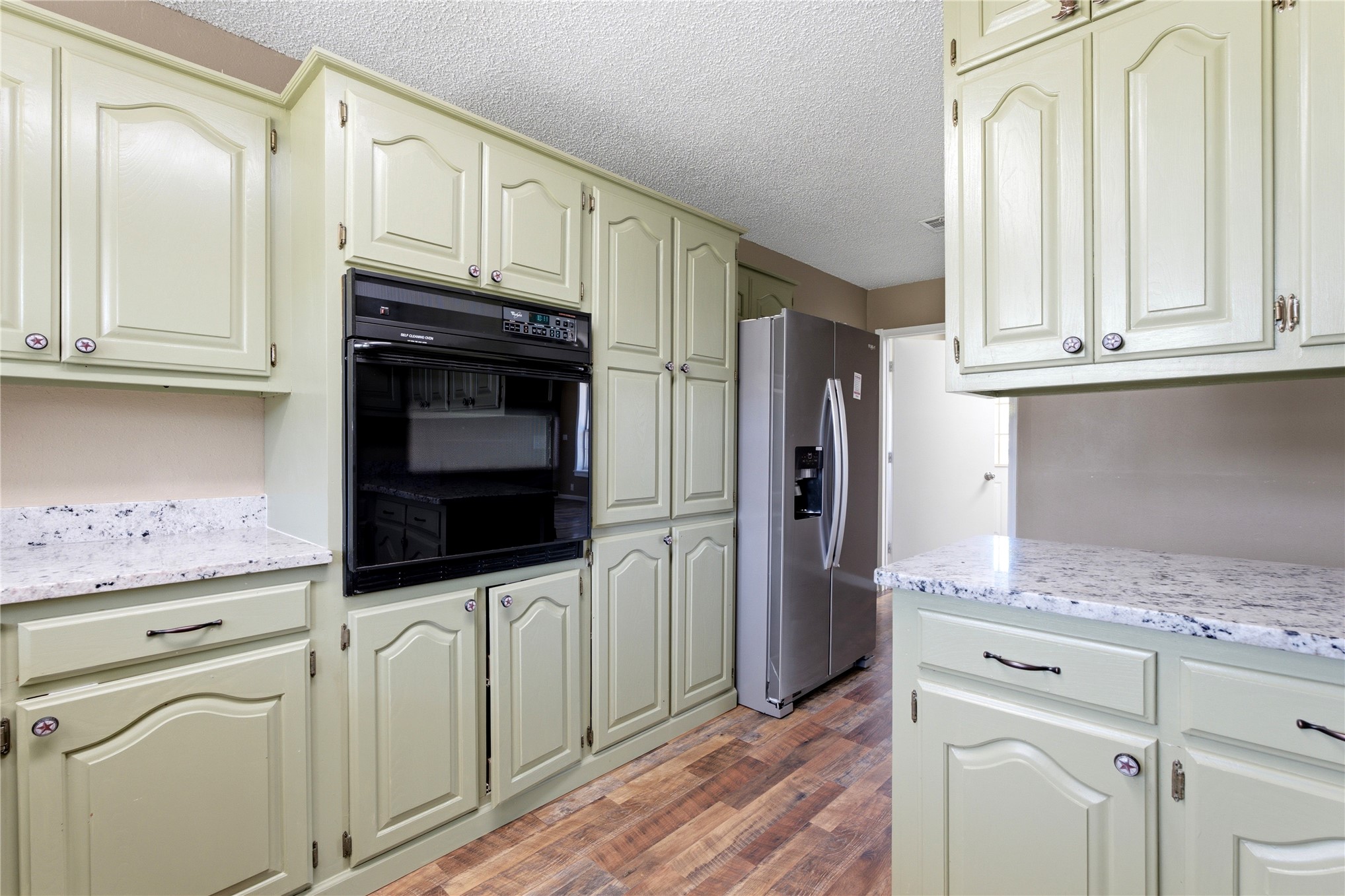 380102 Old Highway 62 Property Photo 6
