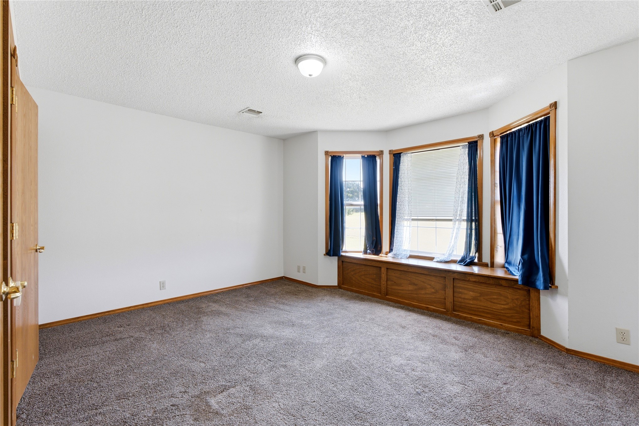 380102 Old Highway 62 Property Photo 10