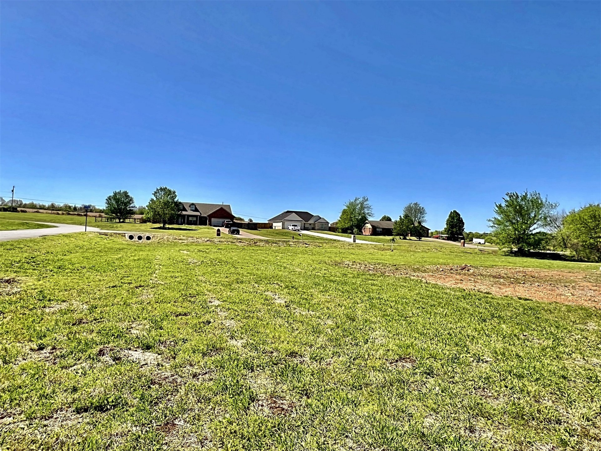 17540 W Tray Road Property Photo 4