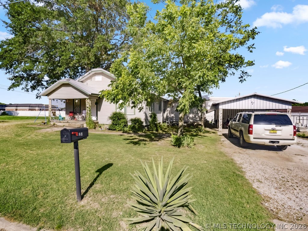 824 S California Property Photo 8