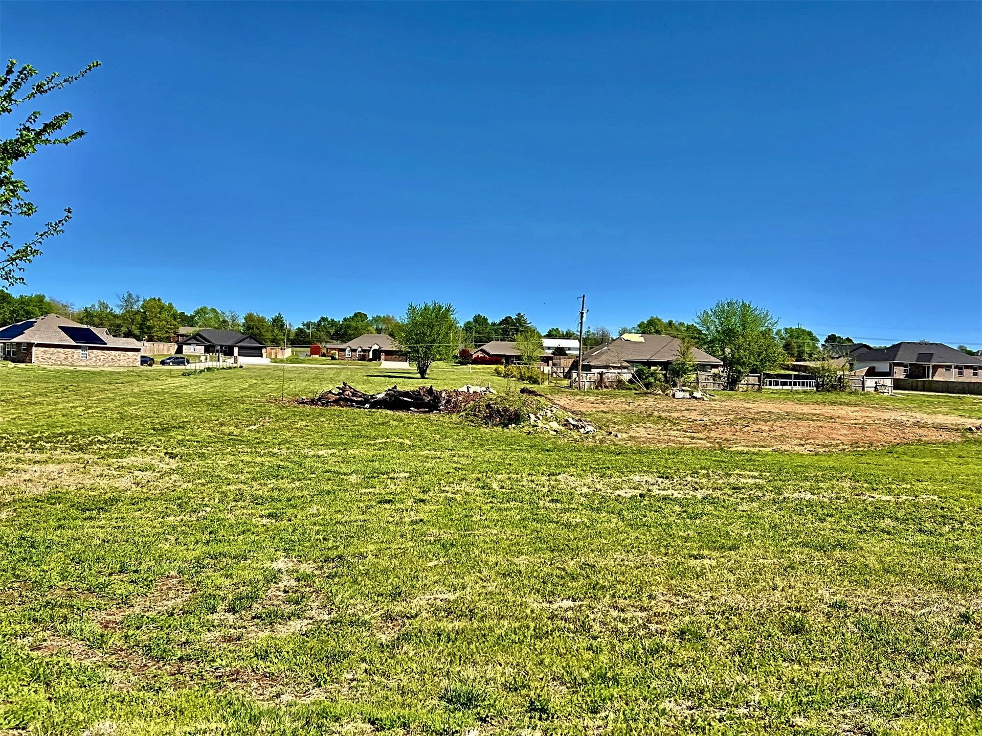 17530 W Tray Road Property Photo 2