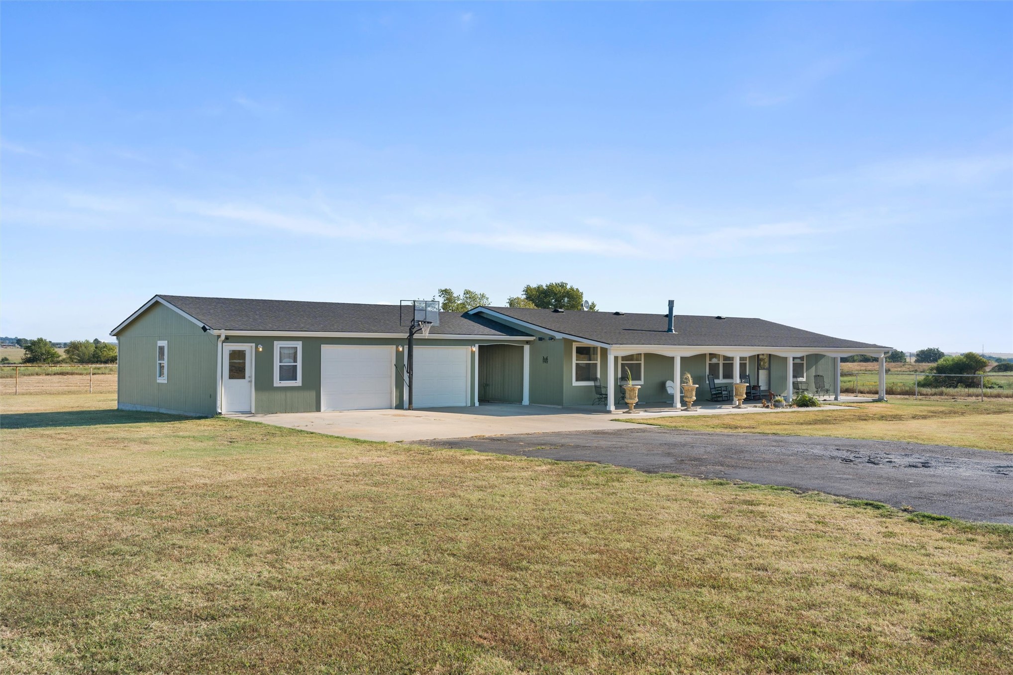 400690 W 1200 Road Property Photo 6