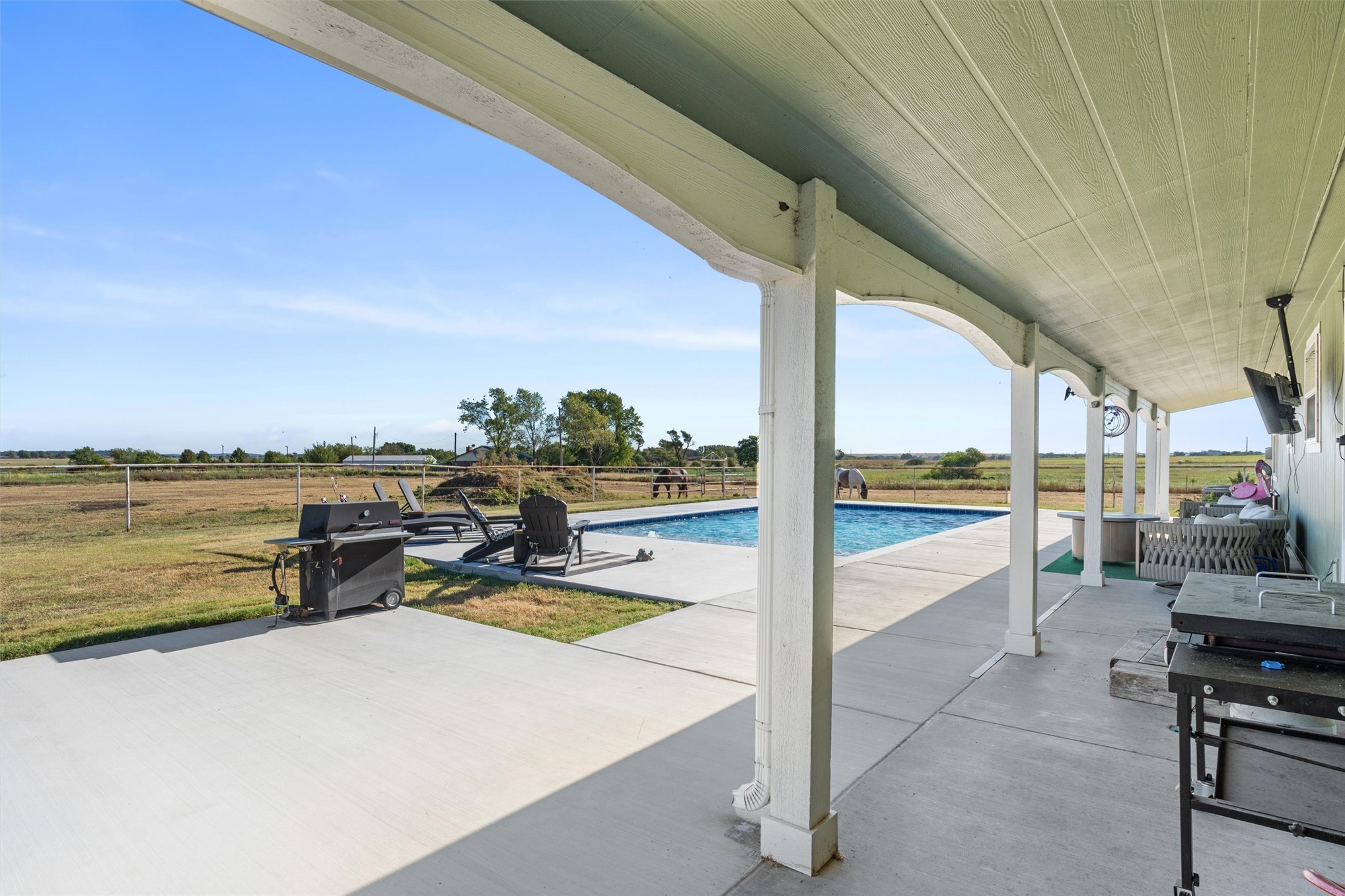 400690 W 1200 Road Property Photo 35