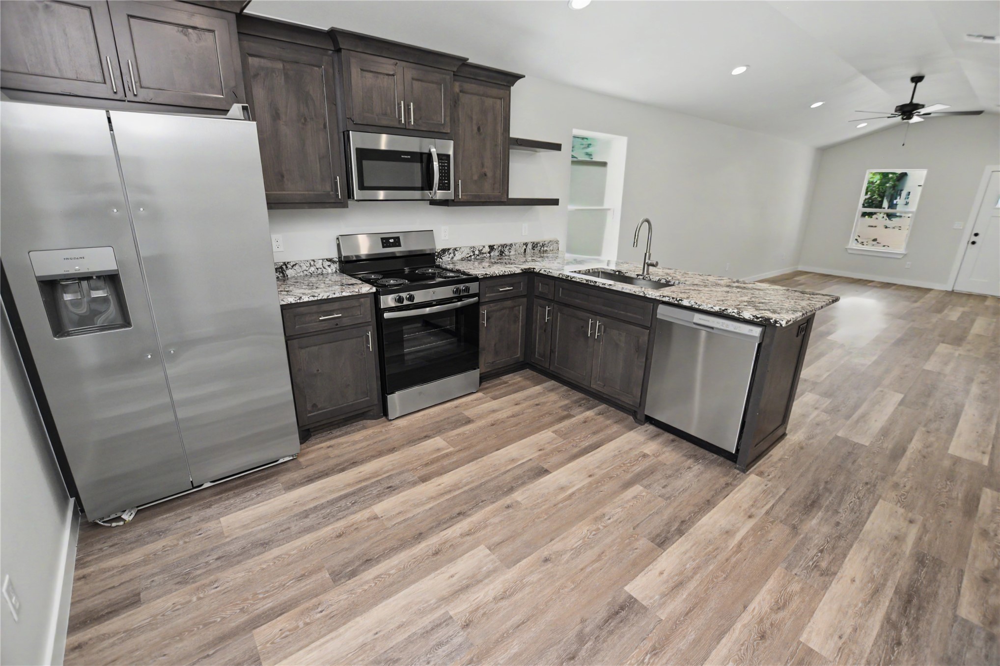 418 Whittmore Drive 2 Property Photo 6