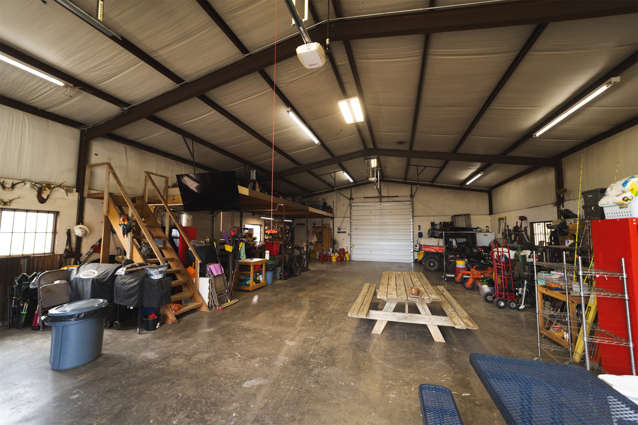 452533 E 1627 Road Property Photo 21