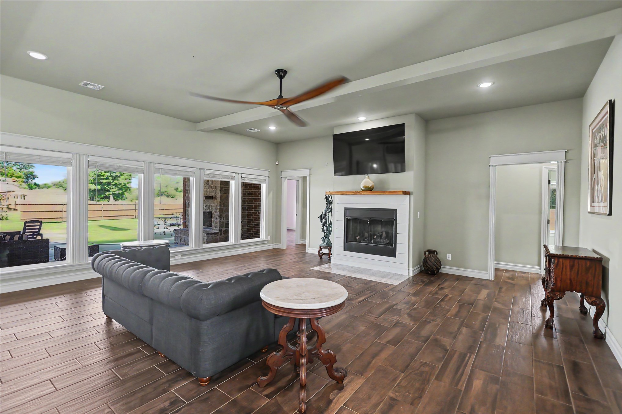 1515 N County Line Road Property Photo 12