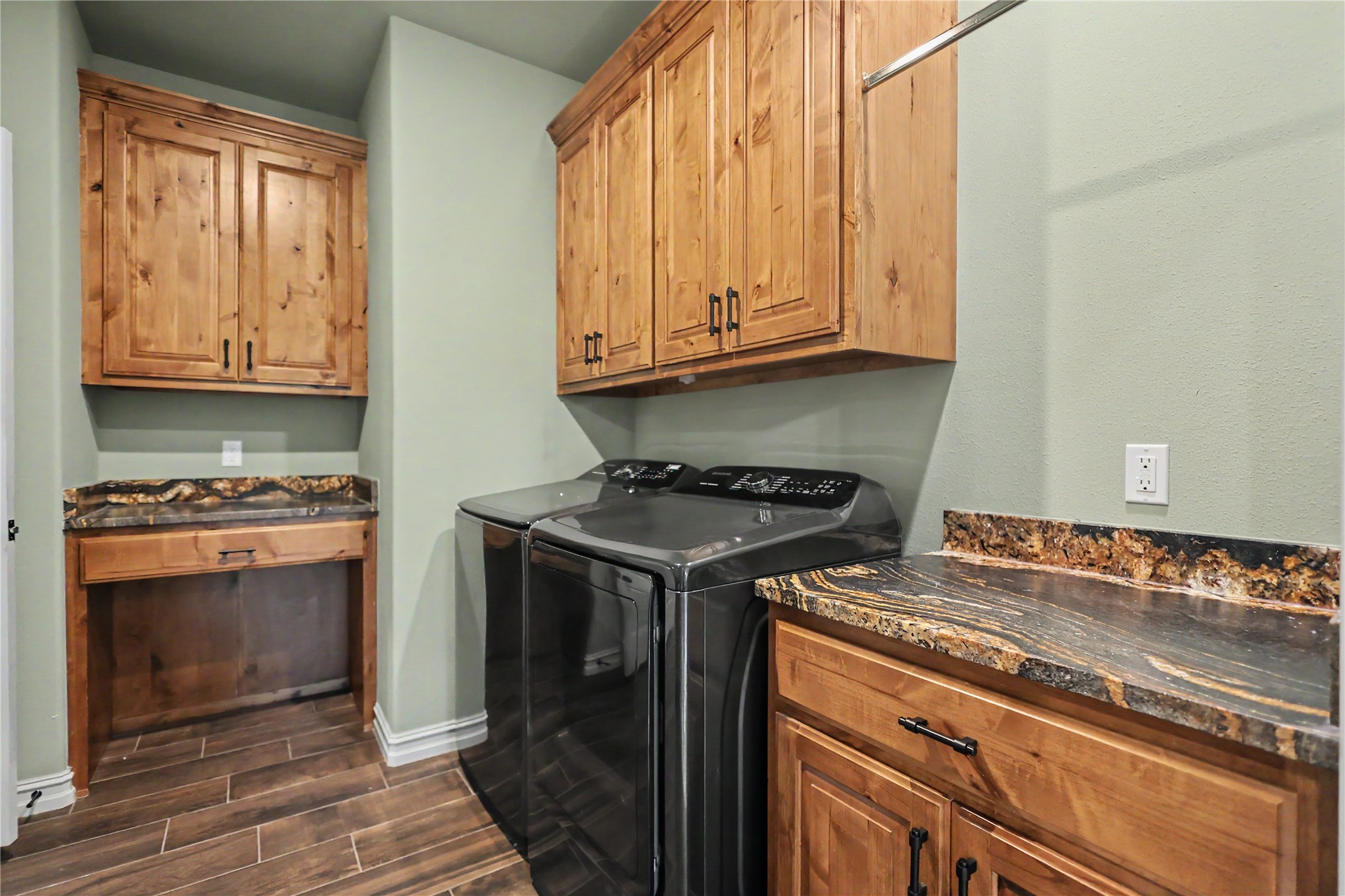 1515 N County Line Road Property Photo 60