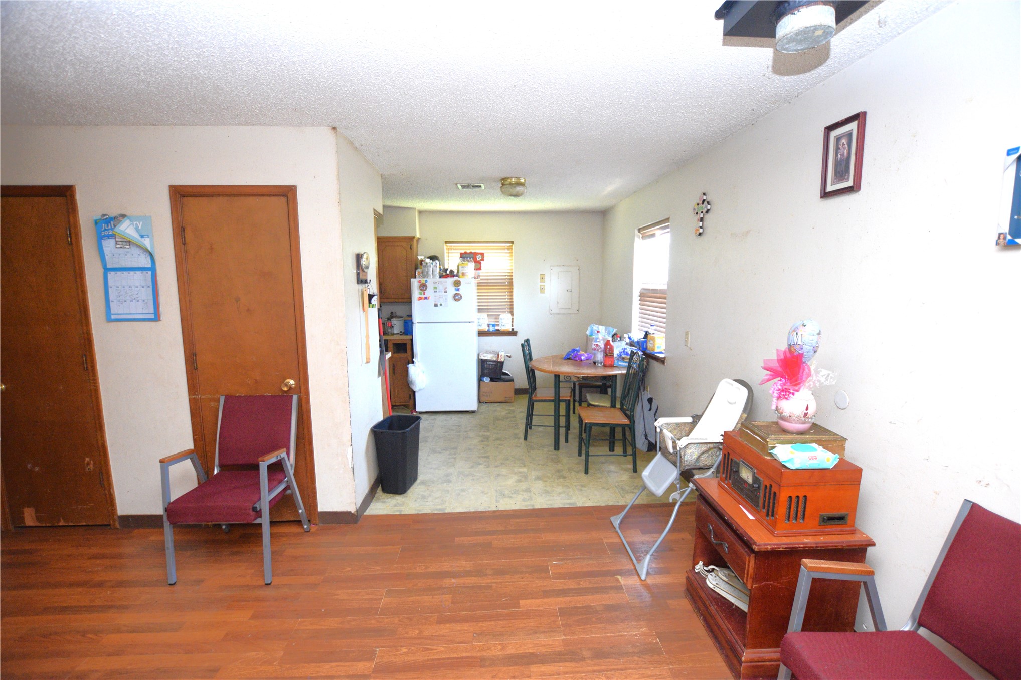1382 N First Street Property Photo 5