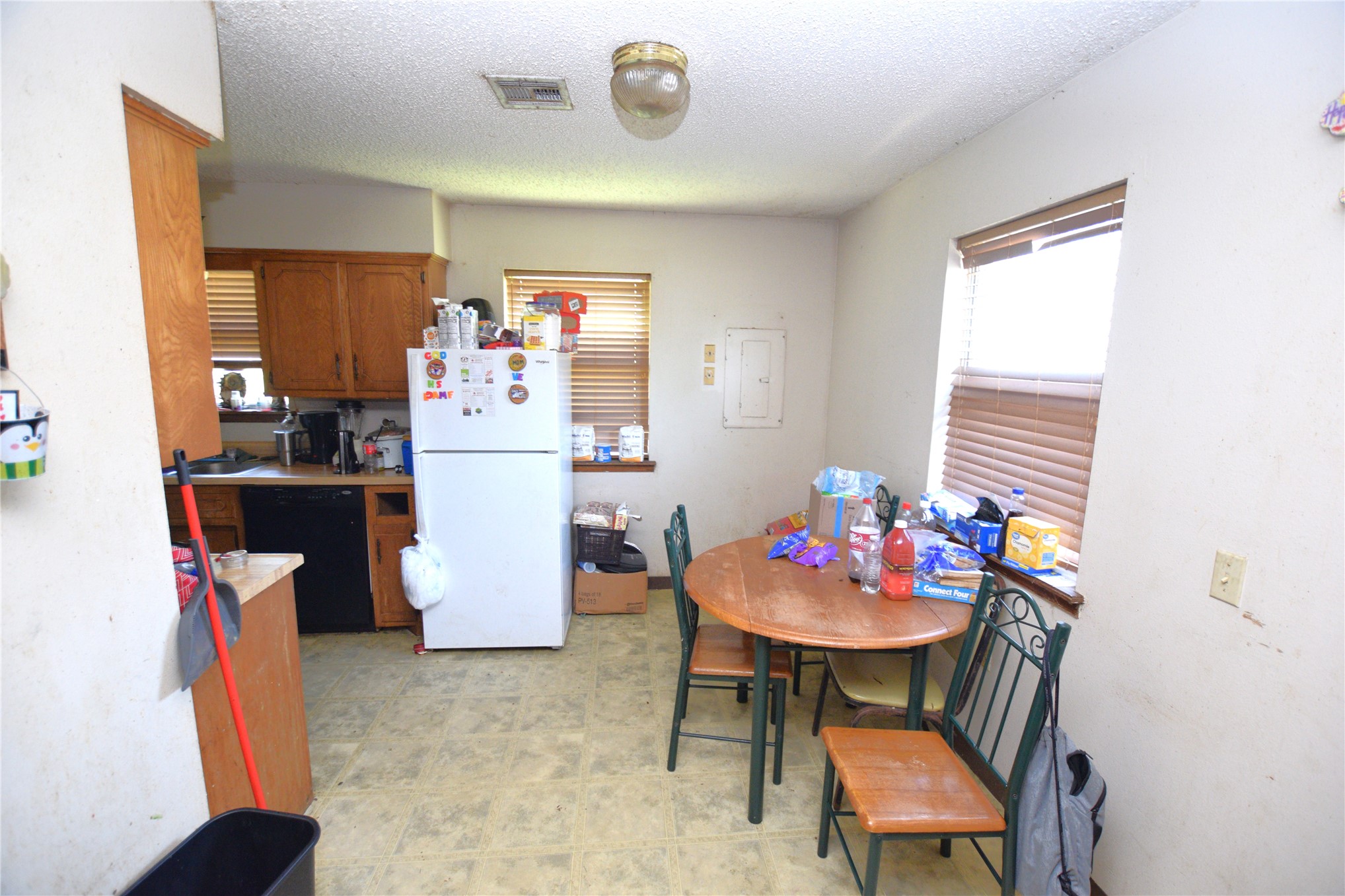 1382 N First Street Property Photo 6