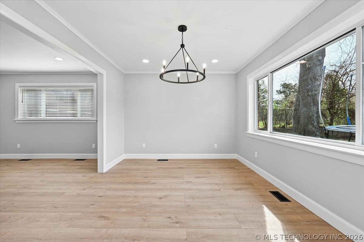 4662 E 55th Street Property Photo 25