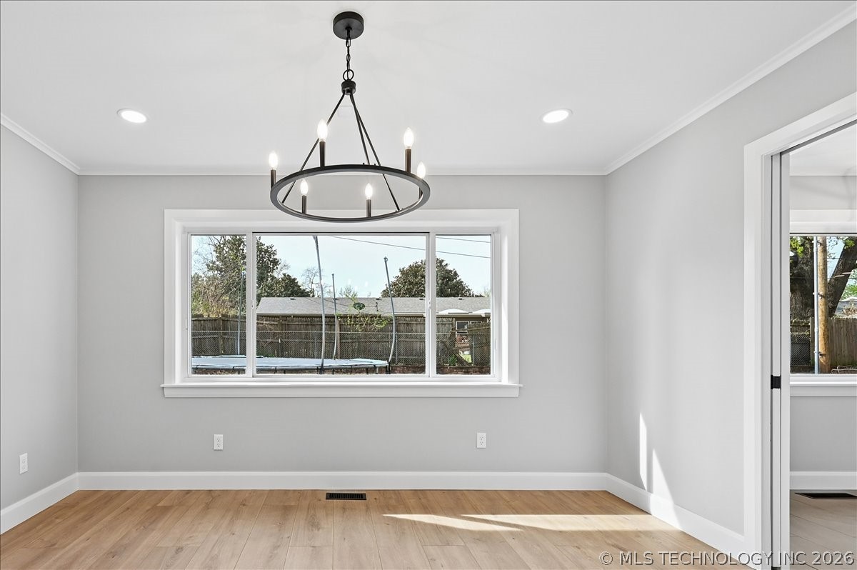 4662 E 55th Street Property Photo 27