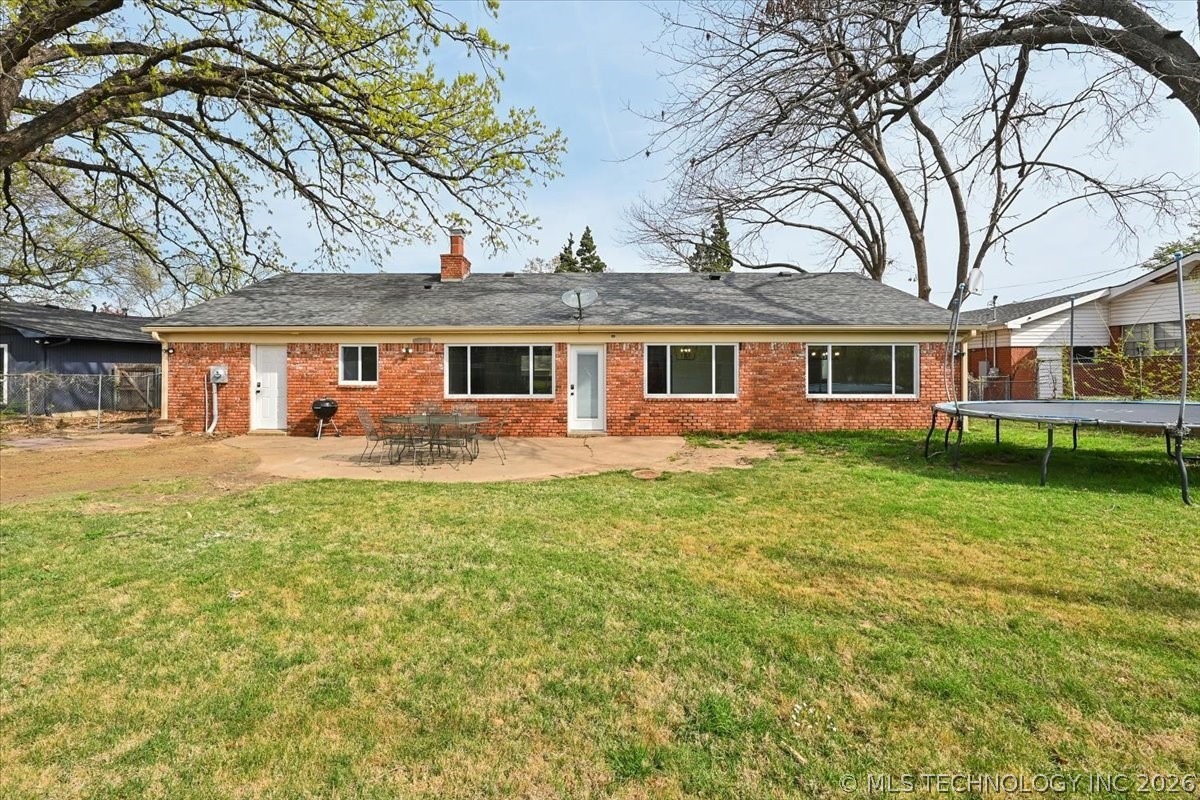 4662 E 55th Street Property Photo 52