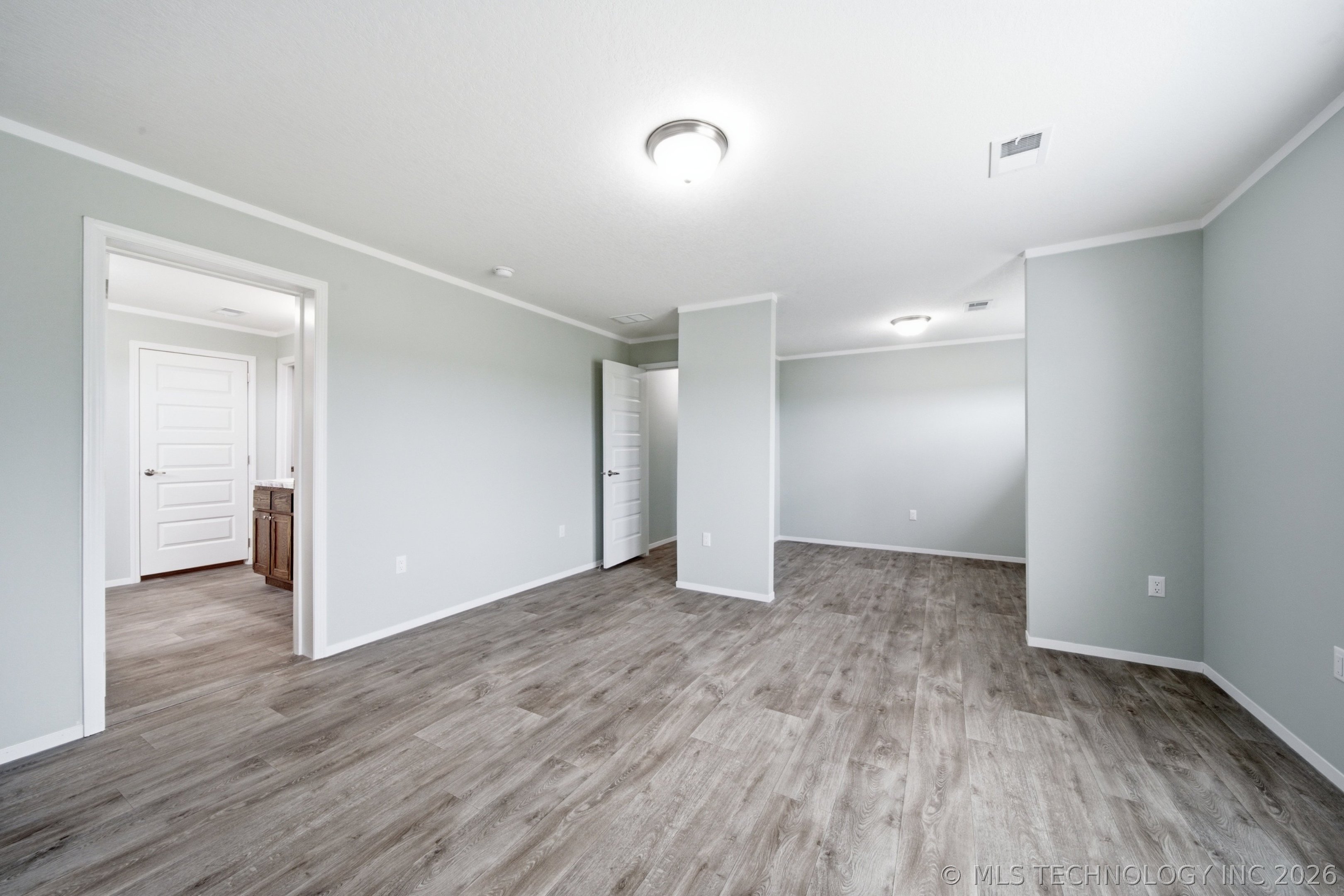 315 E Elevator Street Property Photo 4