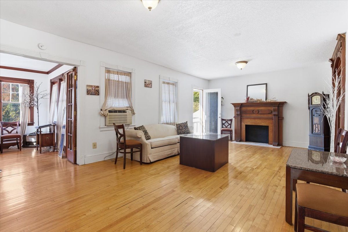 1 W 81st Street Property Photo 25