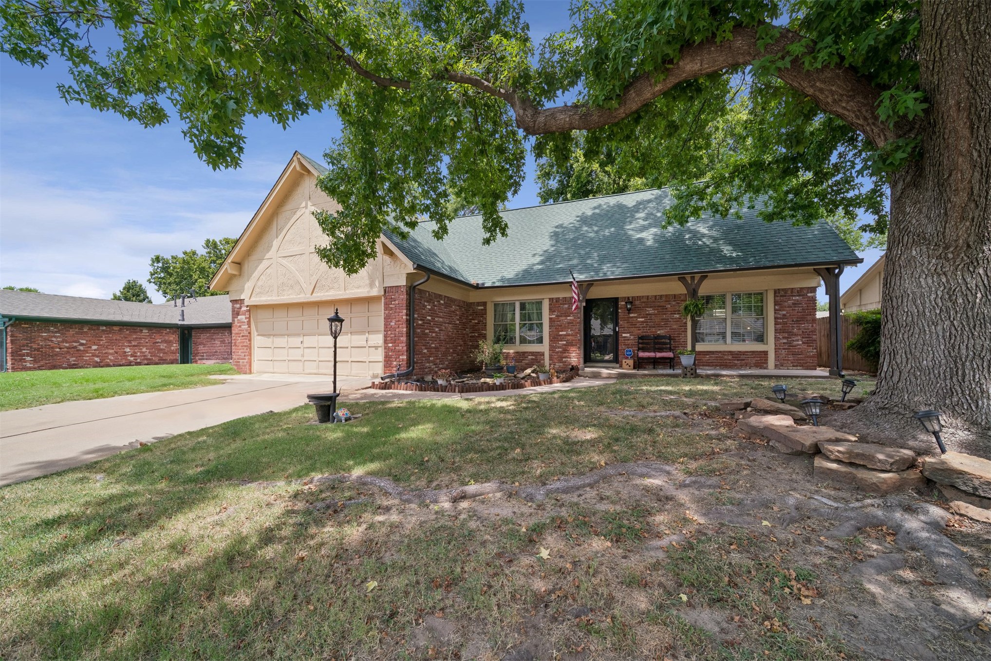 10731 E 29th Place Property Photo 2