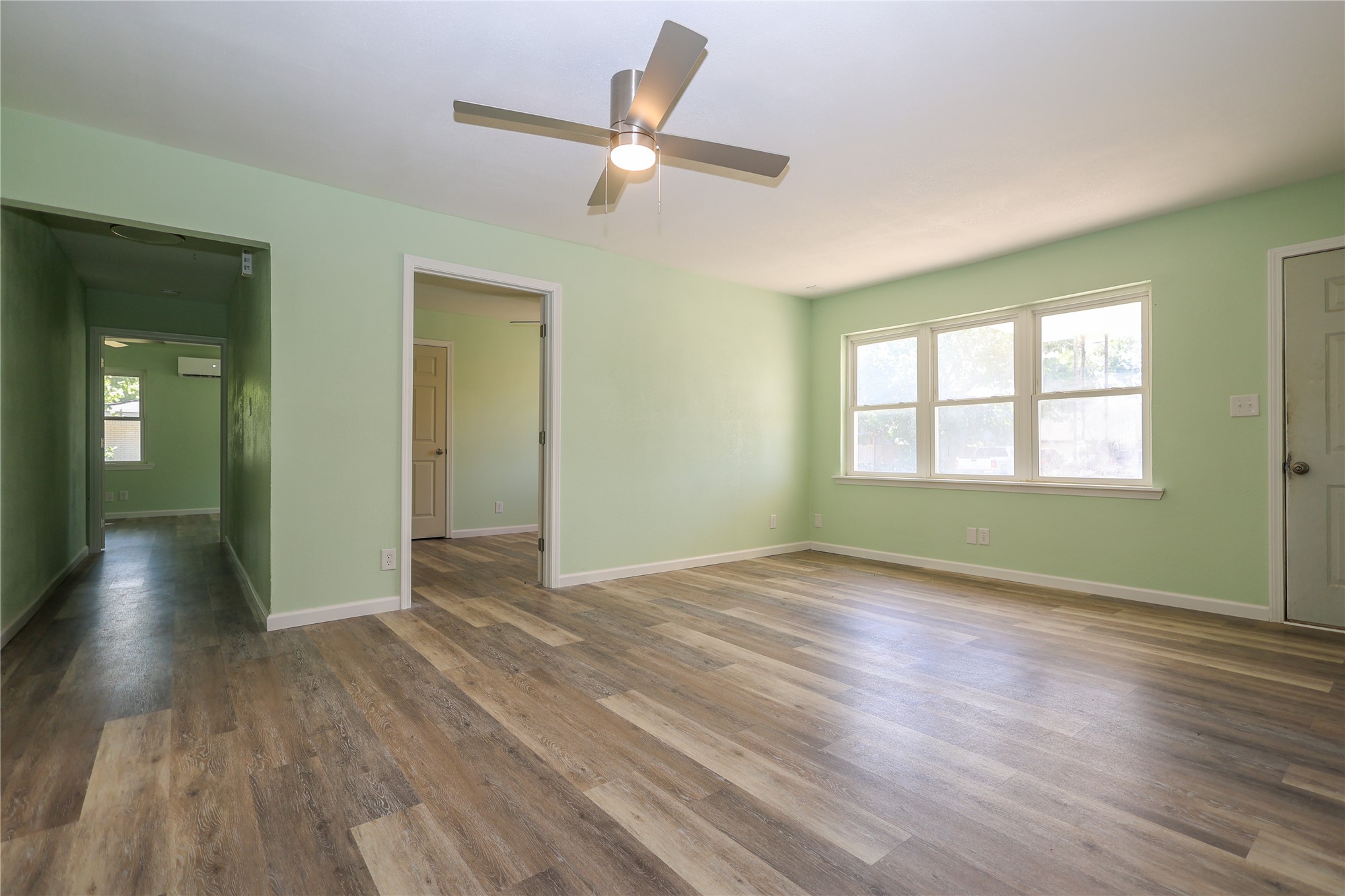 1324 Red Bud Drive Property Photo 6