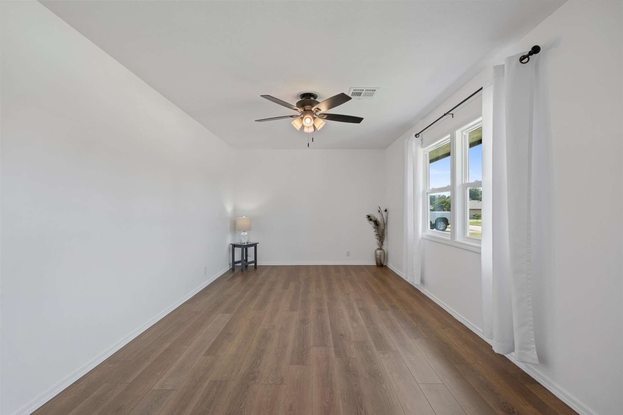 1032 Grandview Property Photo 5