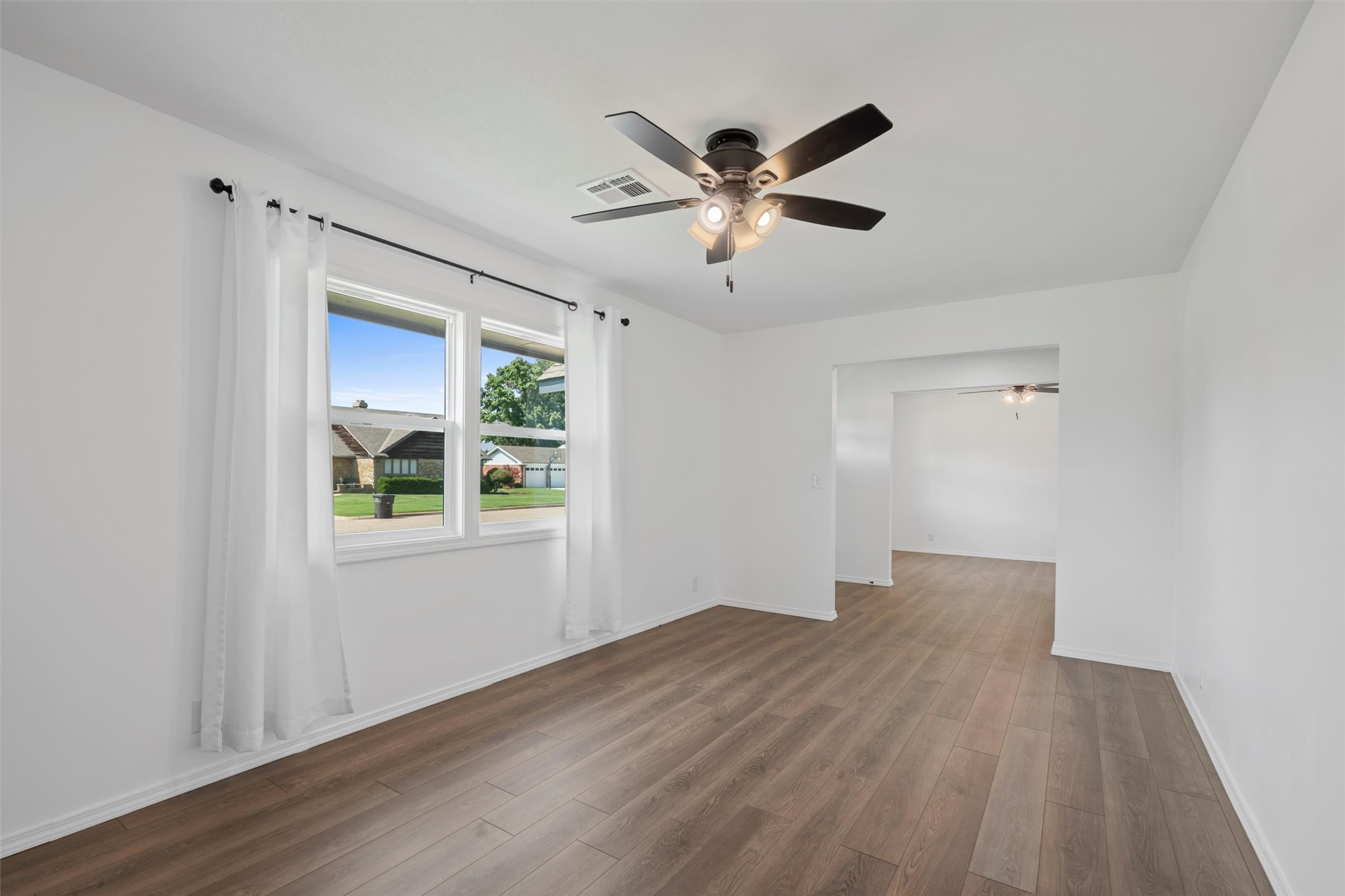 1032 Grandview Property Photo 6