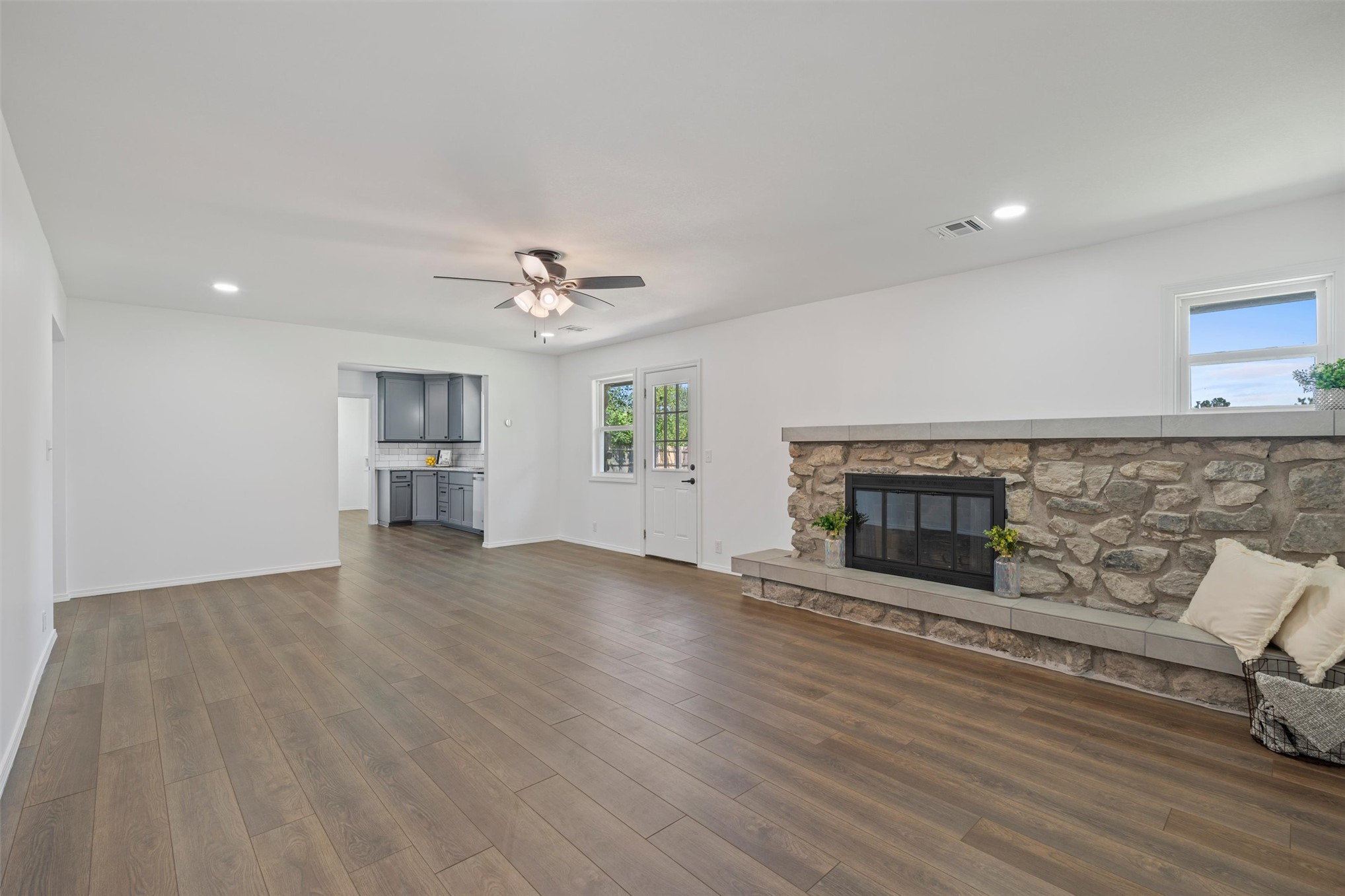 1032 Grandview Property Photo 19