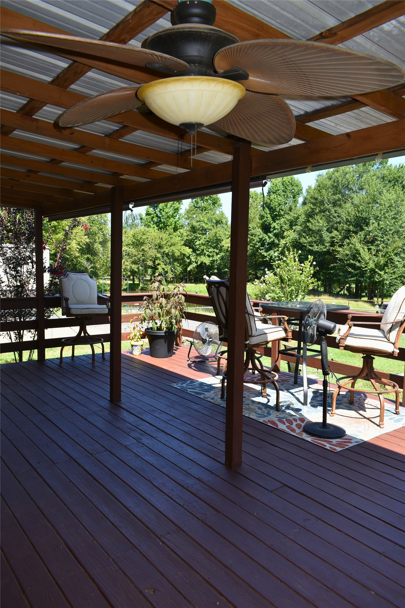 417622 E 1910 Road Property Photo 4