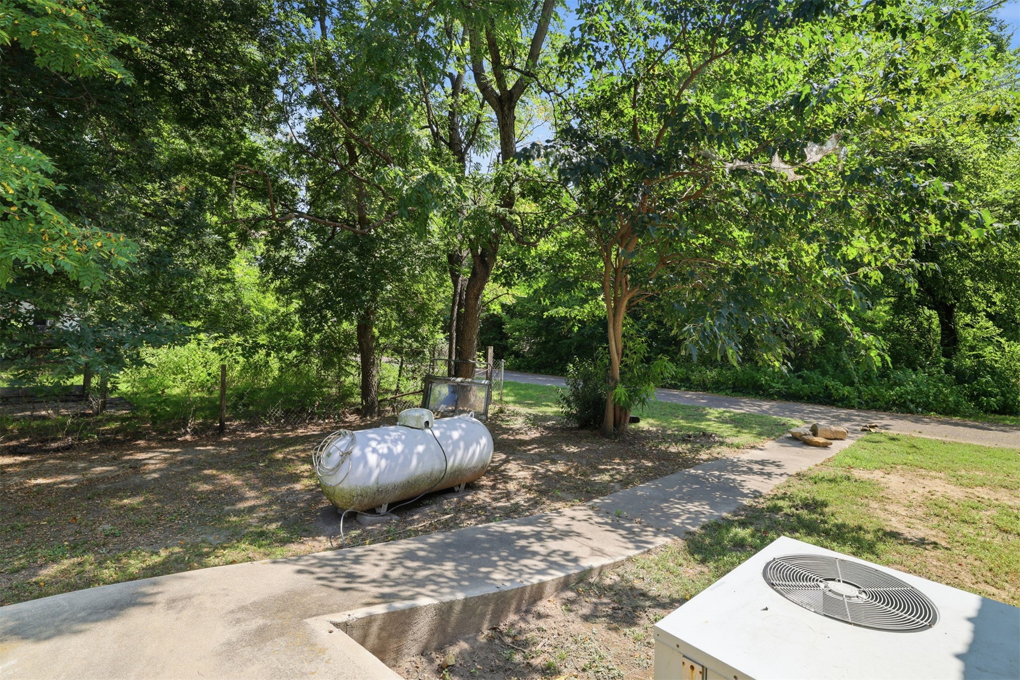 210 Main Property Photo 21