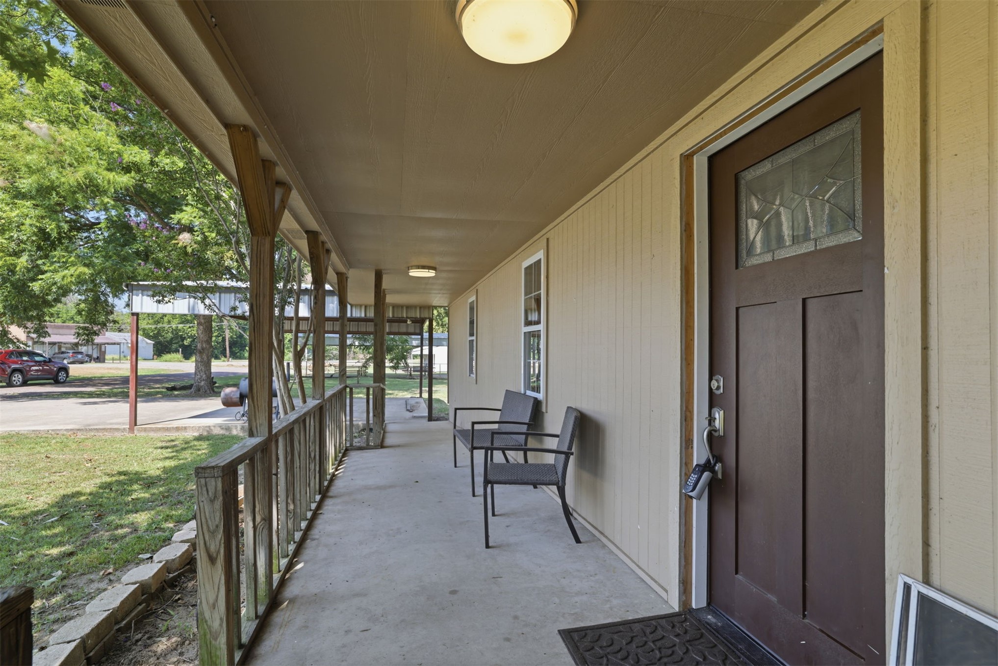 210 Main Property Photo 23