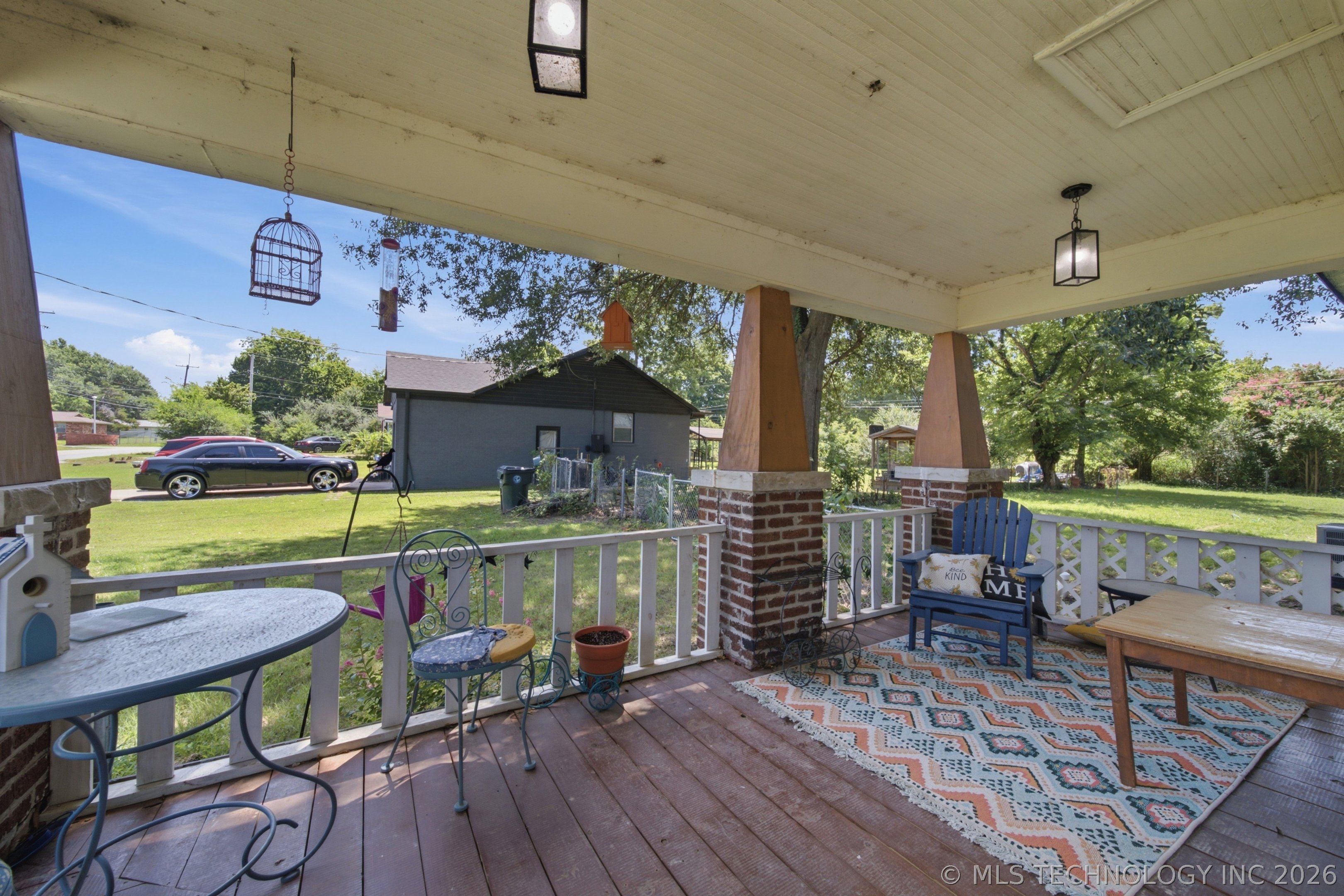 1620 E 4th Street Property Photo 4