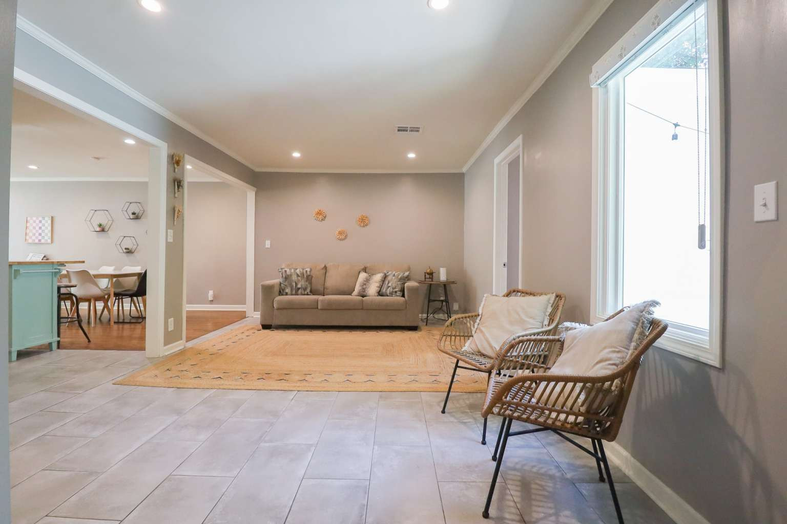 4918 S Madison Avenue Property Photo 14
