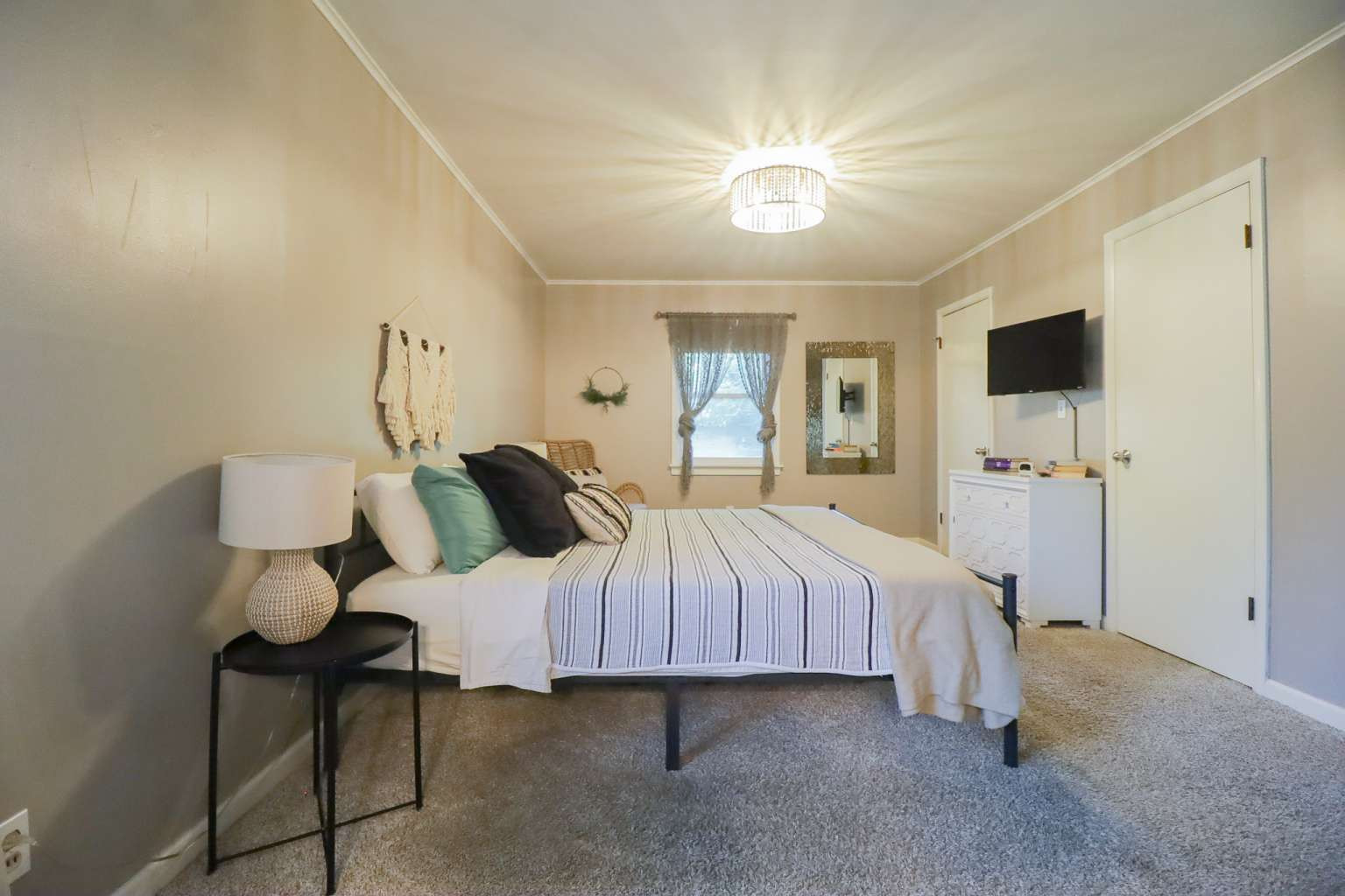 4918 S Madison Avenue Property Photo 17