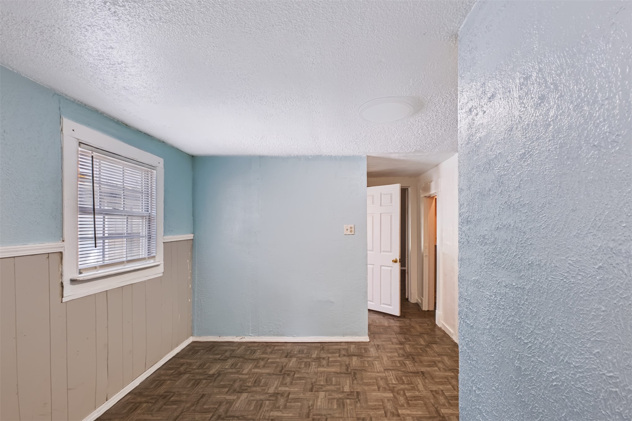 928 E Corona Property Photo 26