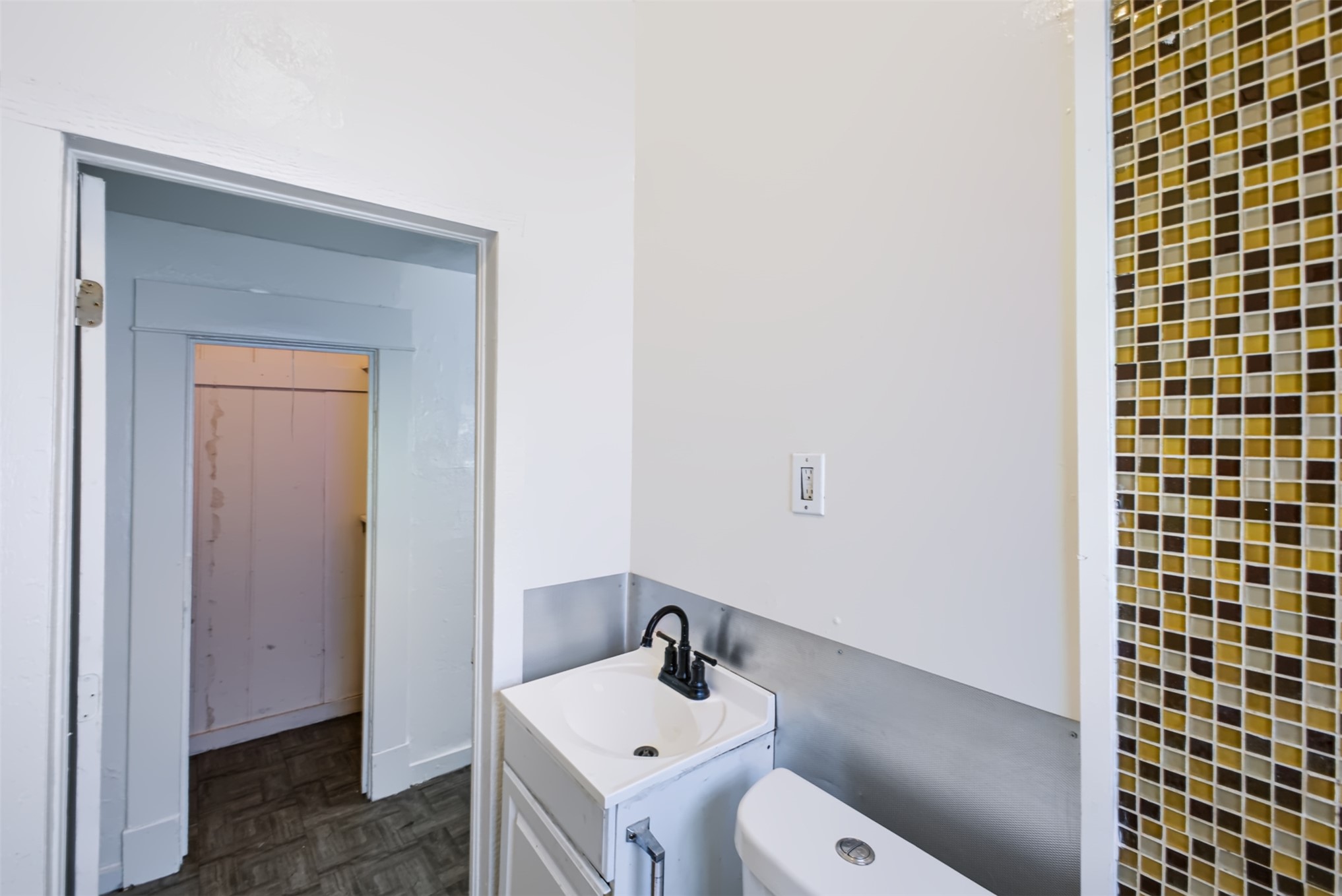 928 E Corona Property Photo 31