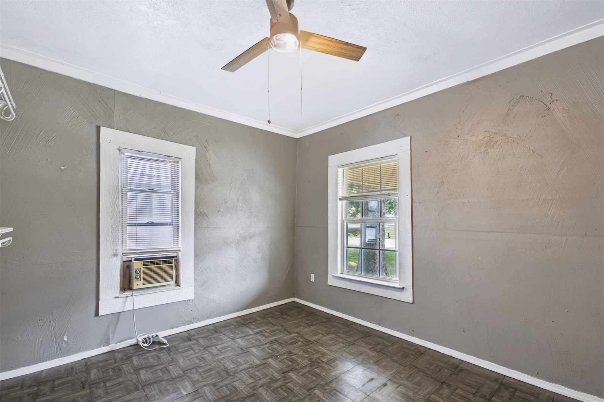 928 E Corona Property Photo 32