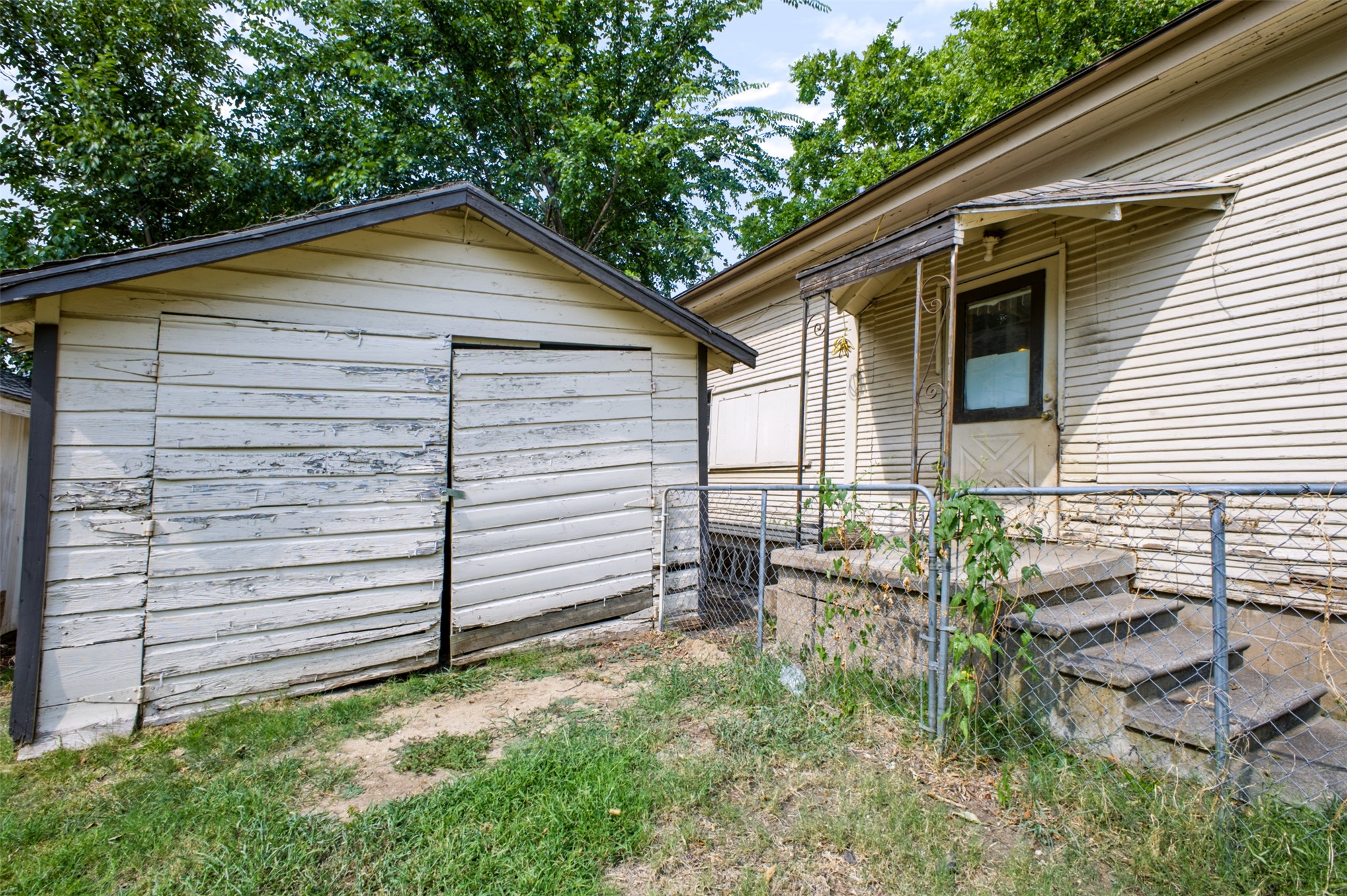 928 E Corona Property Photo 42