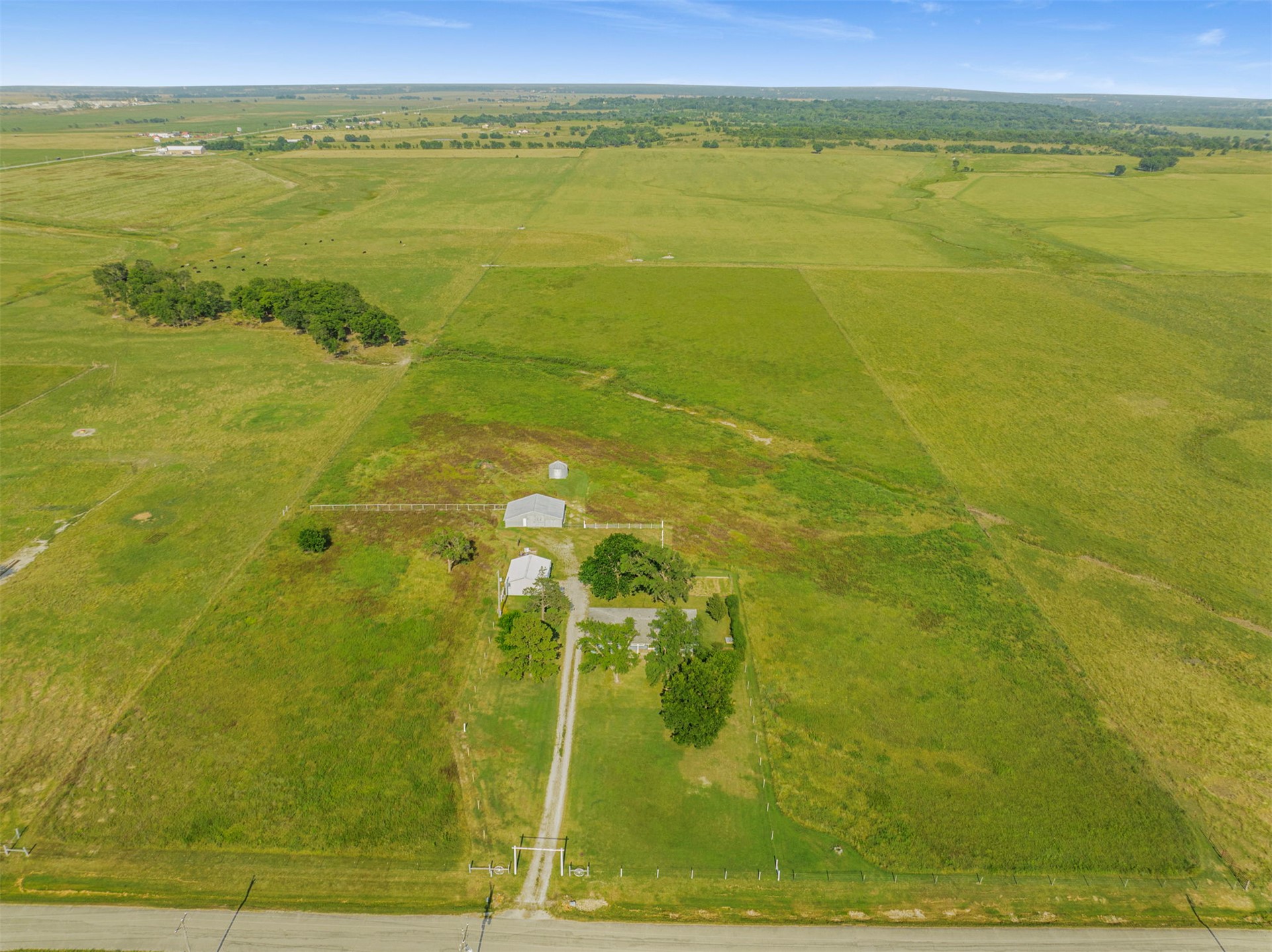 27414 S 4440 Road Property Photo 4
