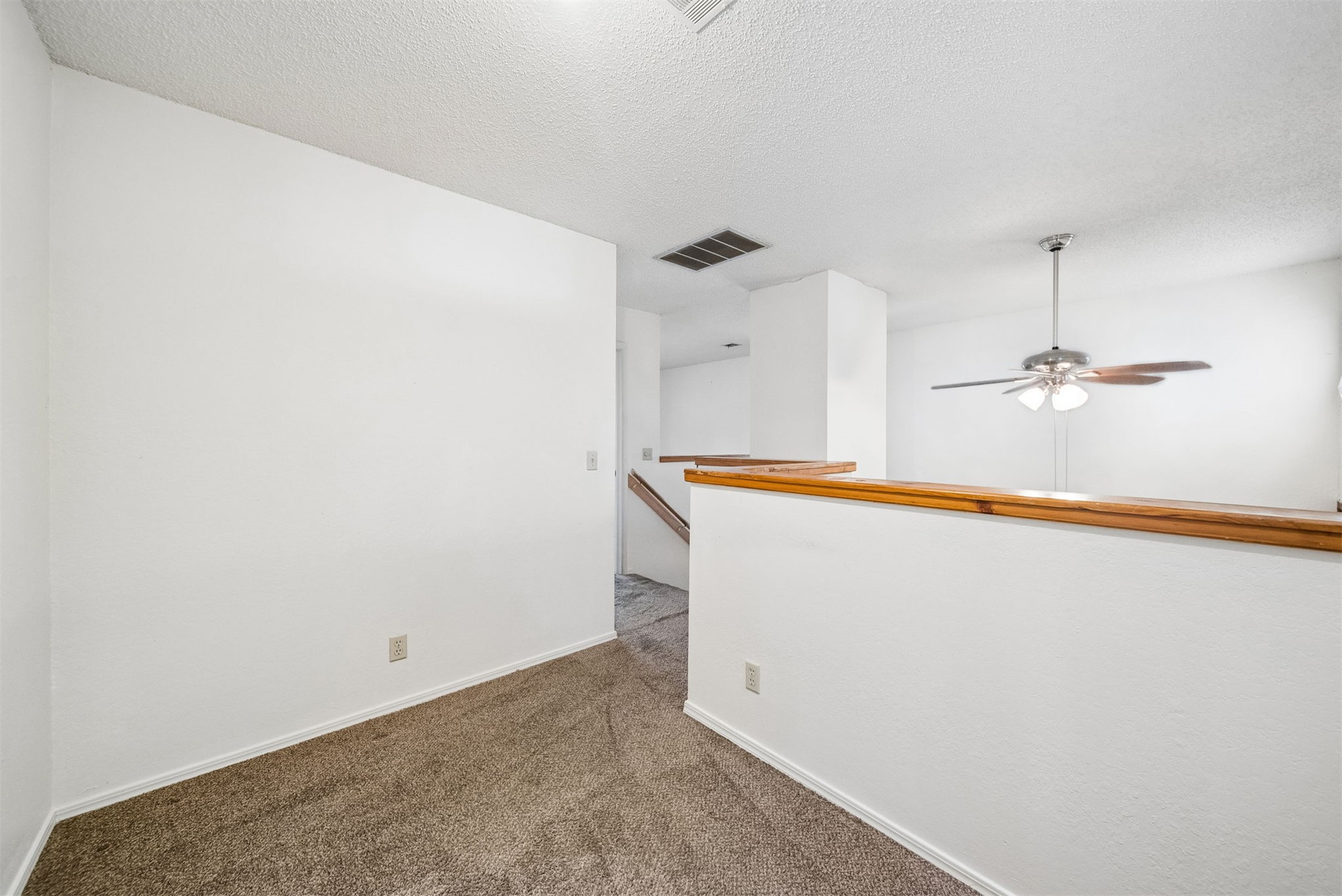 2201 W Quantico Street Property Photo 14