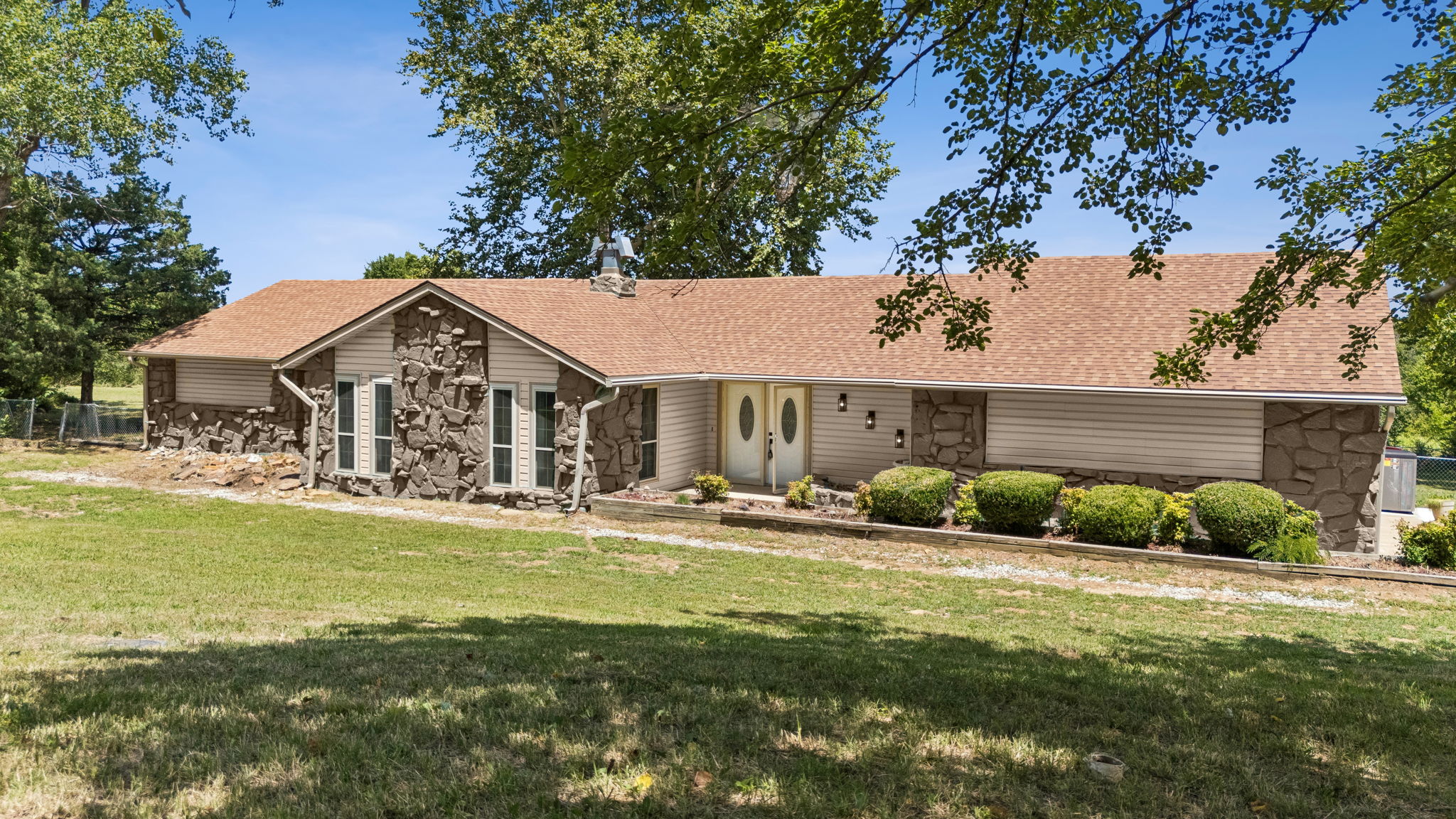 31475 Dunegan Road Property Photo 2