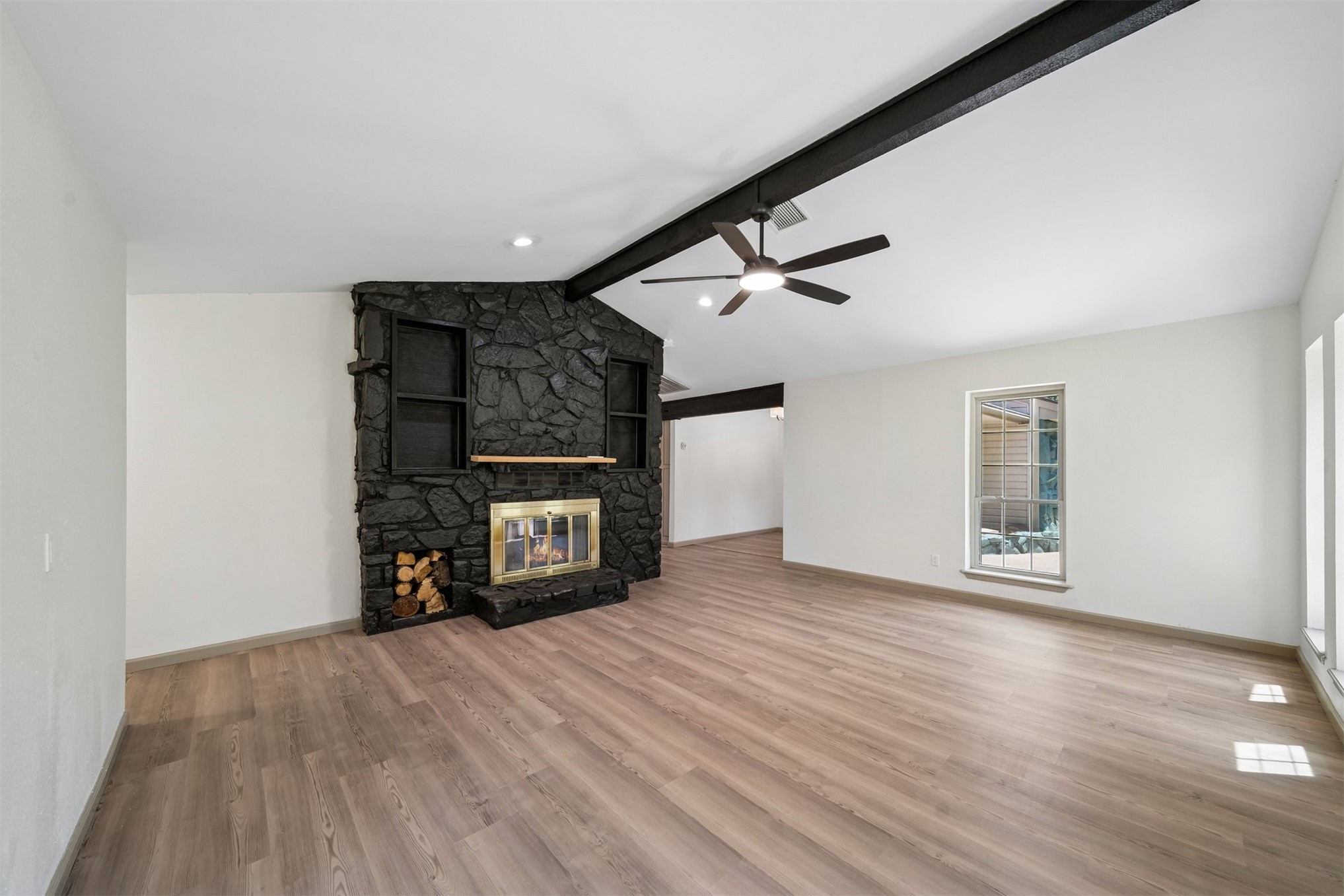 31475 Dunegan Road Property Photo 9
