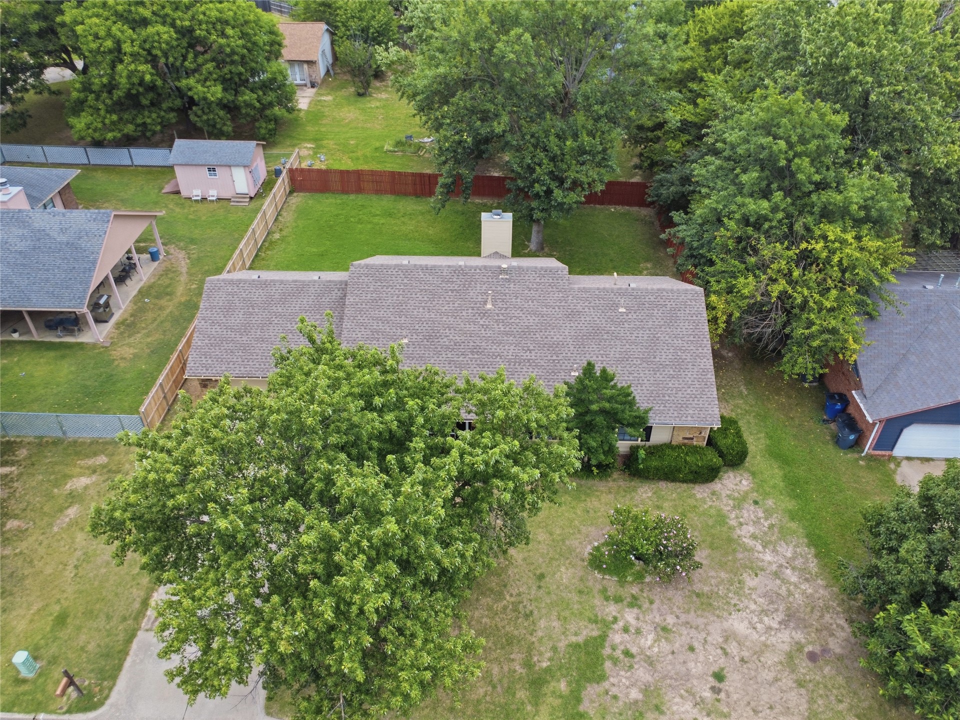 7629 E 88th Place Property Photo 3