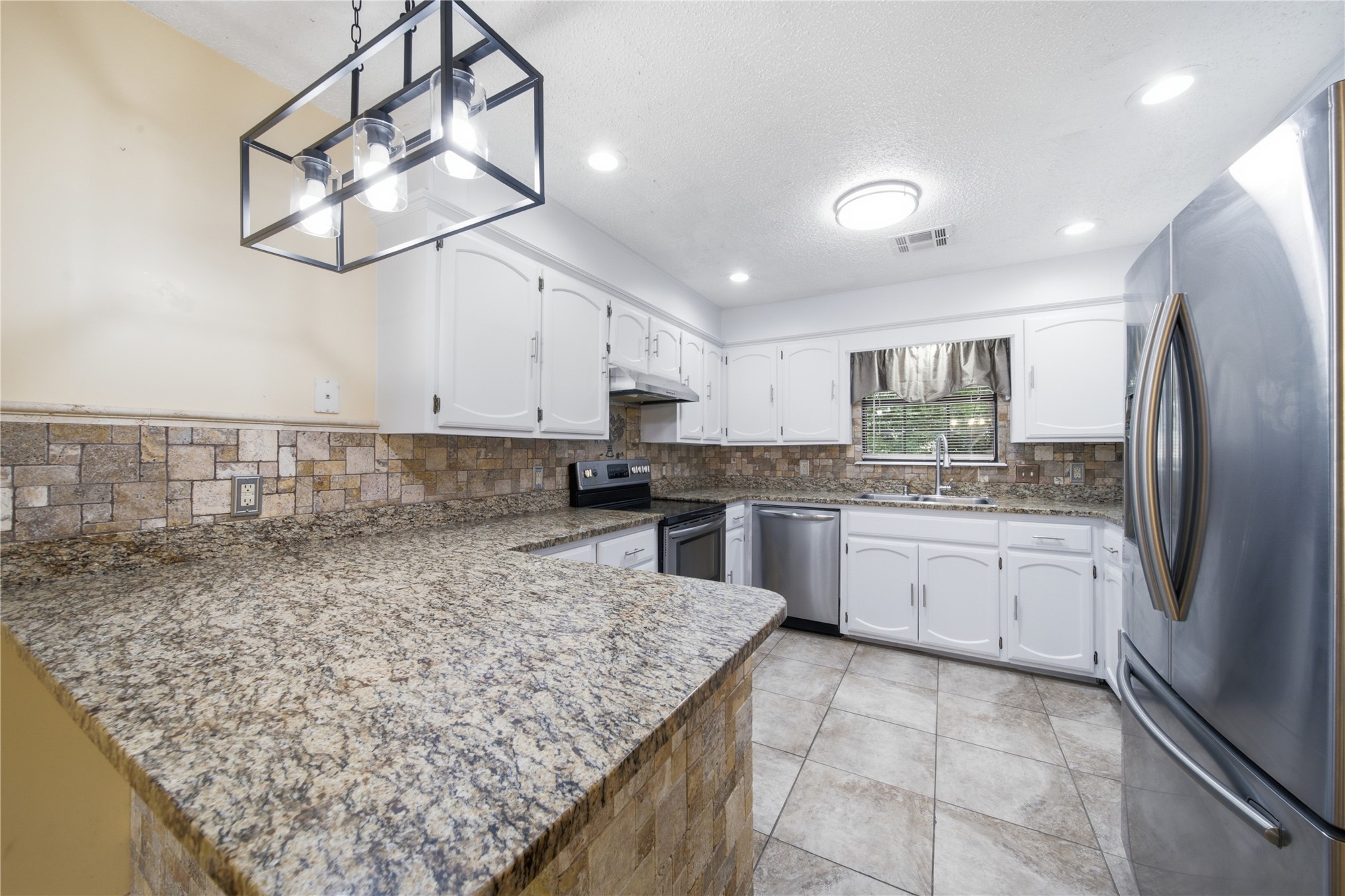7629 E 88th Place Property Photo 15