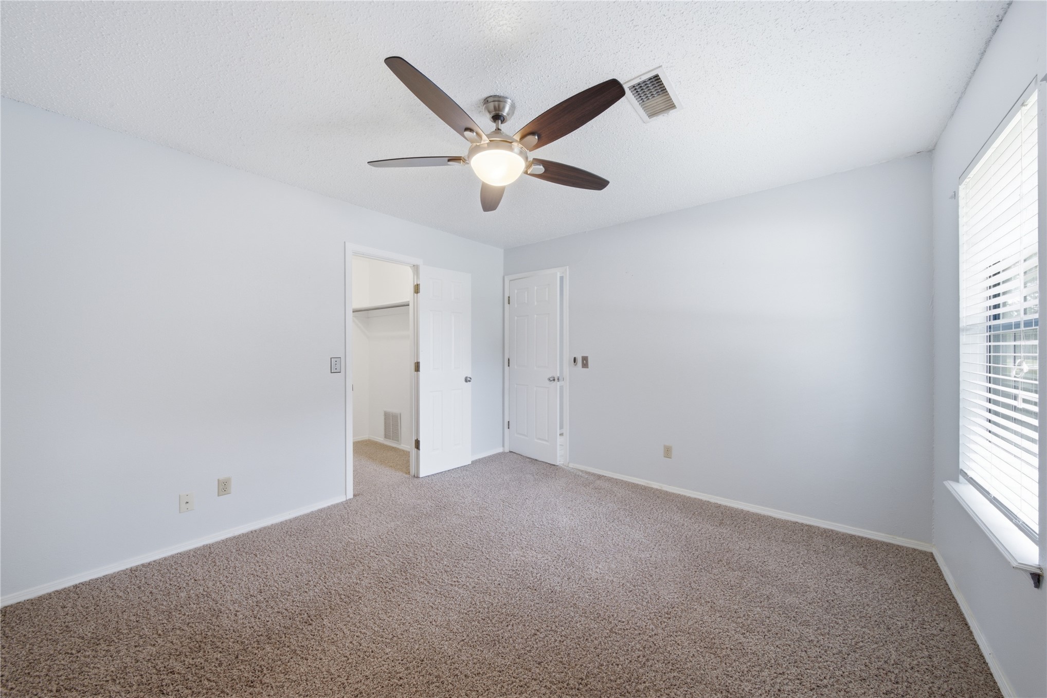 7629 E 88th Place Property Photo 26