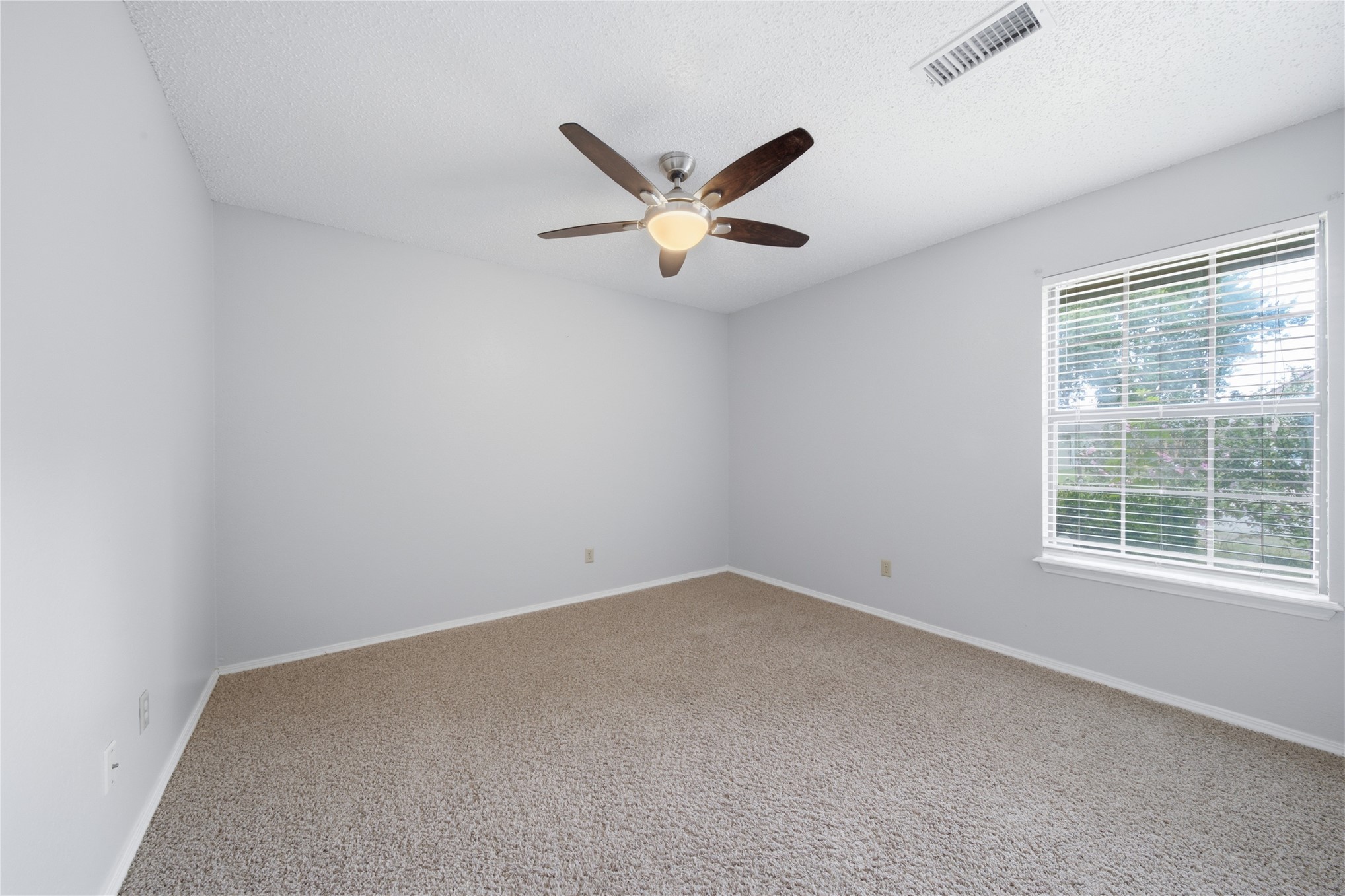 7629 E 88th Place Property Photo 28