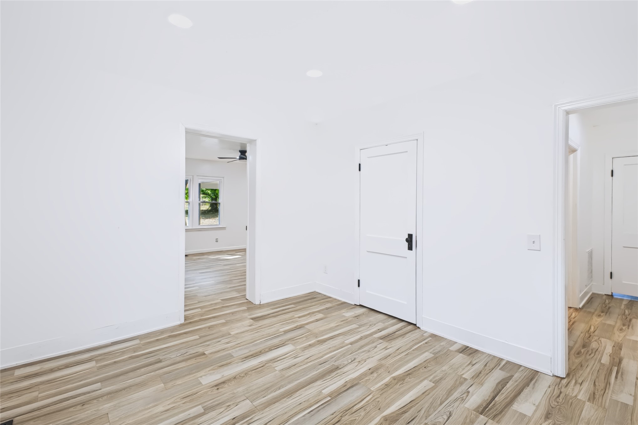 609 N Oak Street Property Photo 15