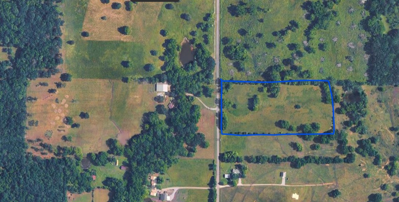 E 320 Road Property Photo 2