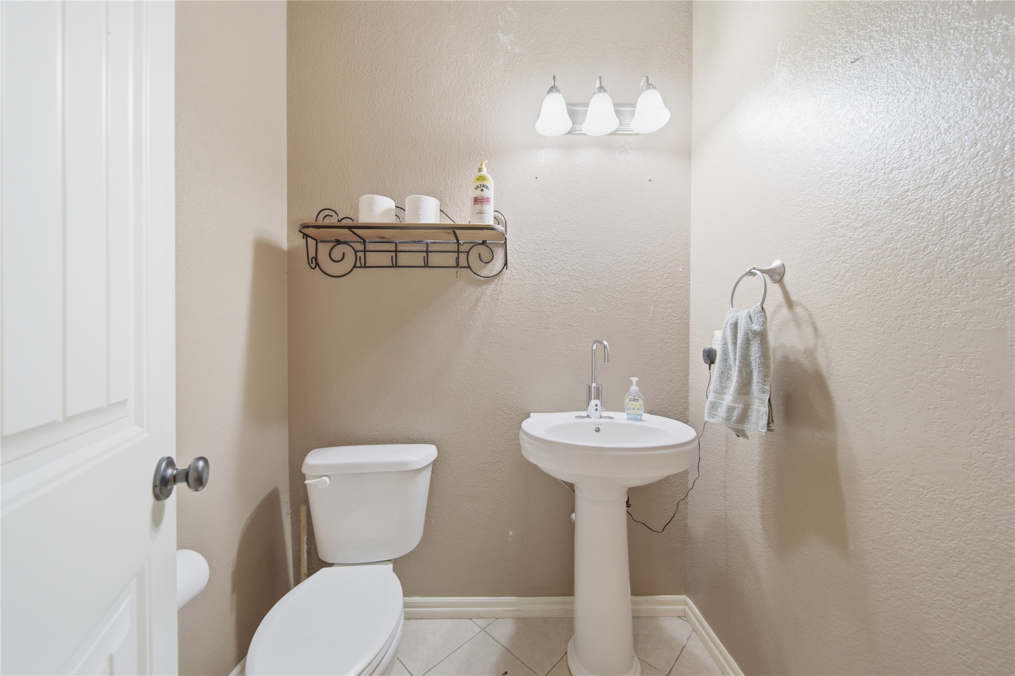 19530 E 590 Road Property Photo 25