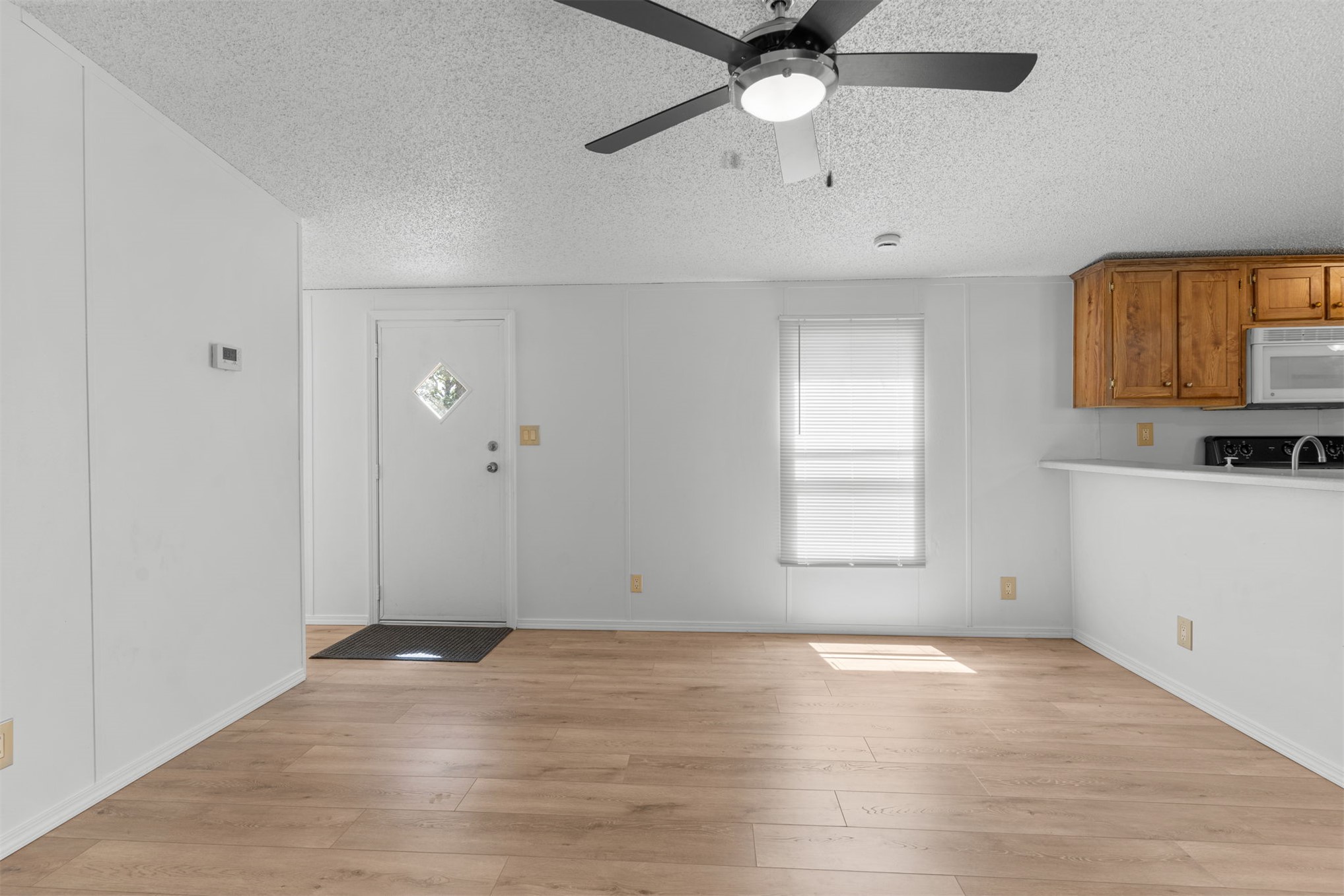 16122 S Maple Drive Property Photo 5