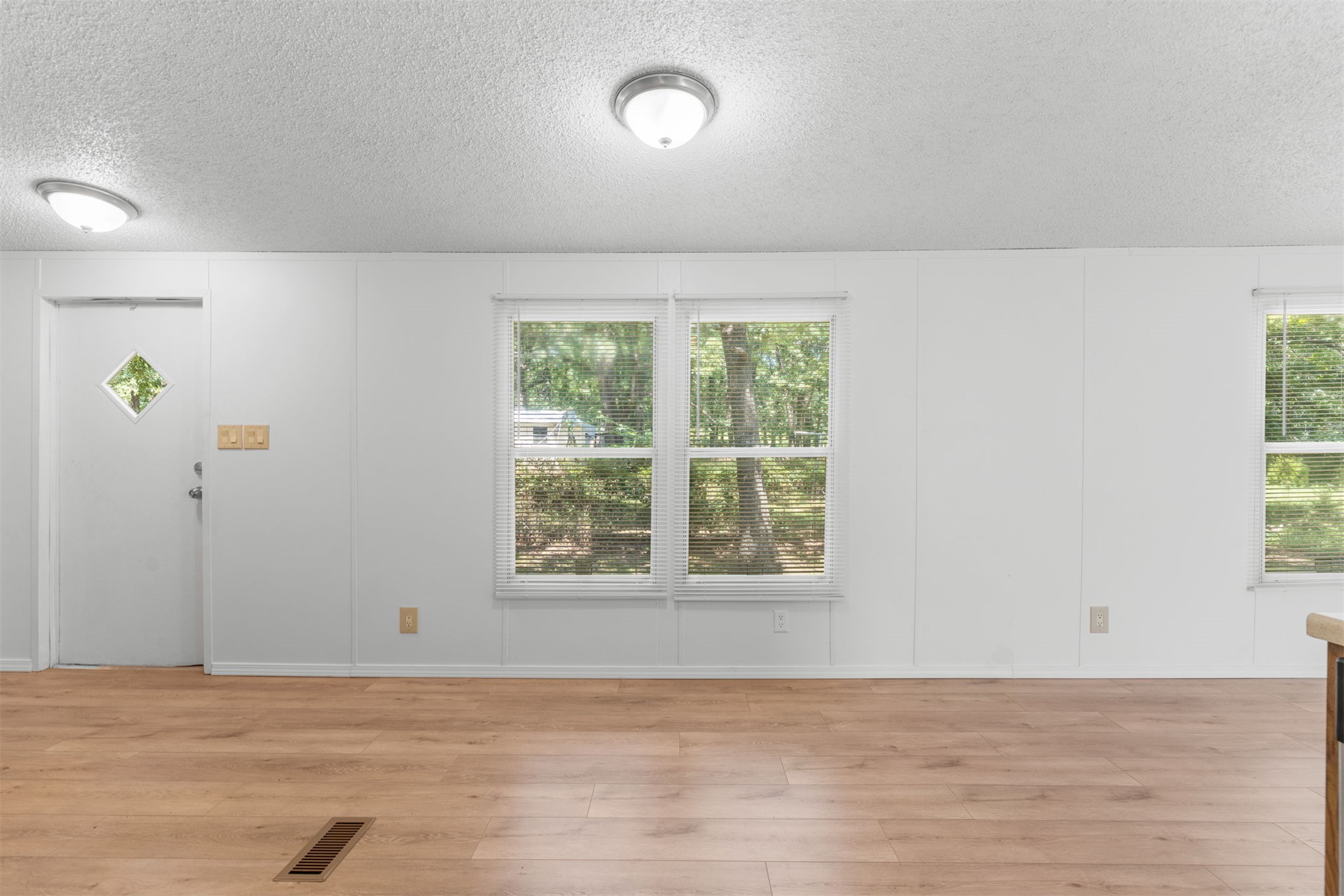 16122 S Maple Drive Property Photo 10