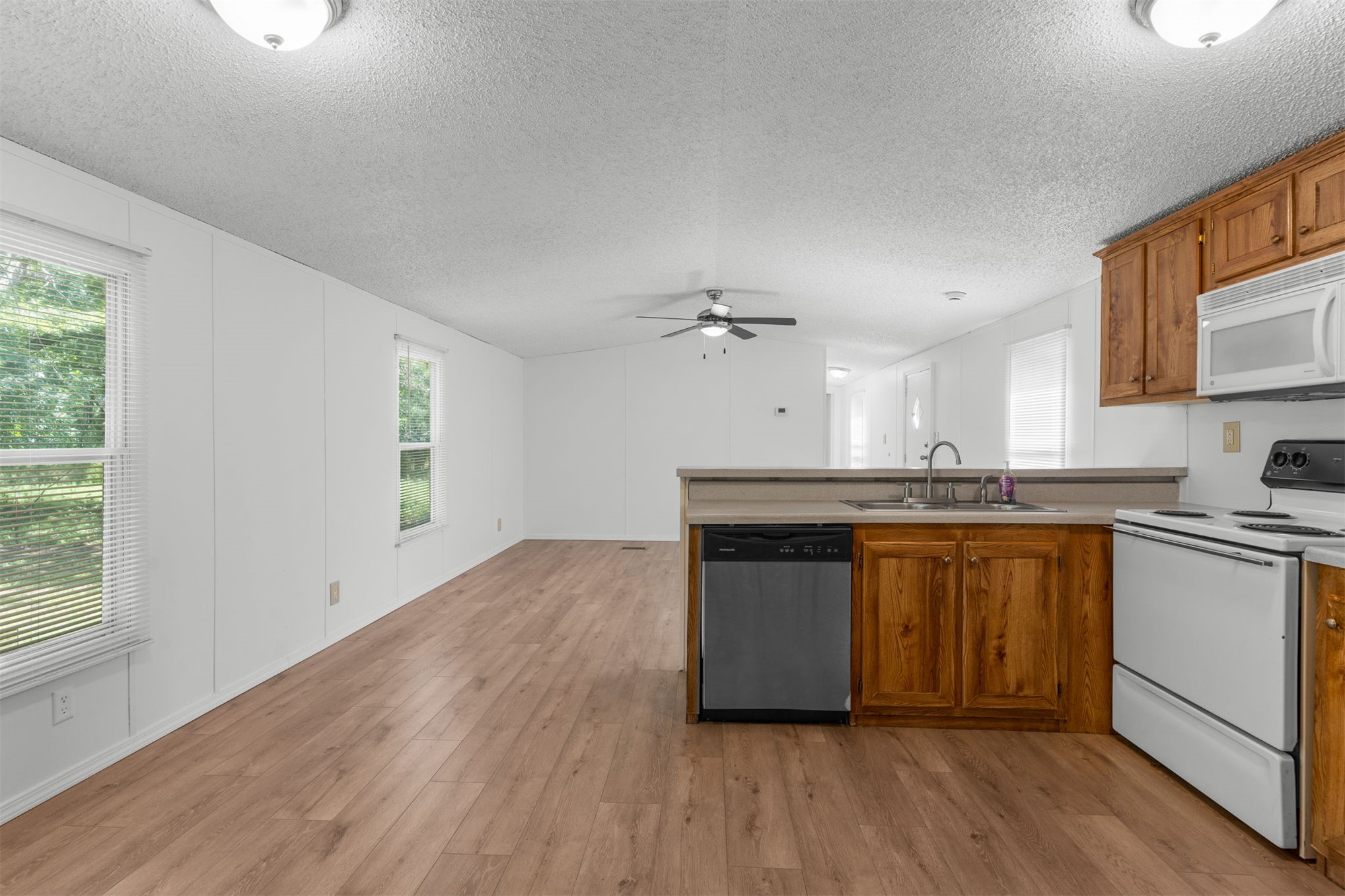16122 S Maple Drive Property Photo 16