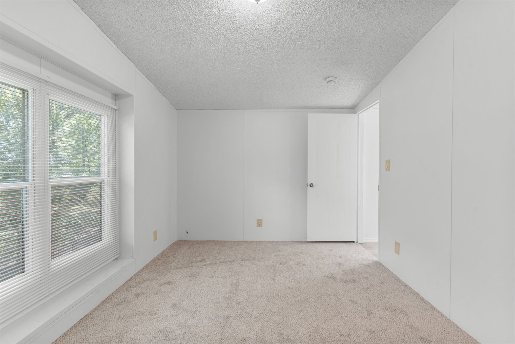 16122 S Maple Drive Property Photo 29