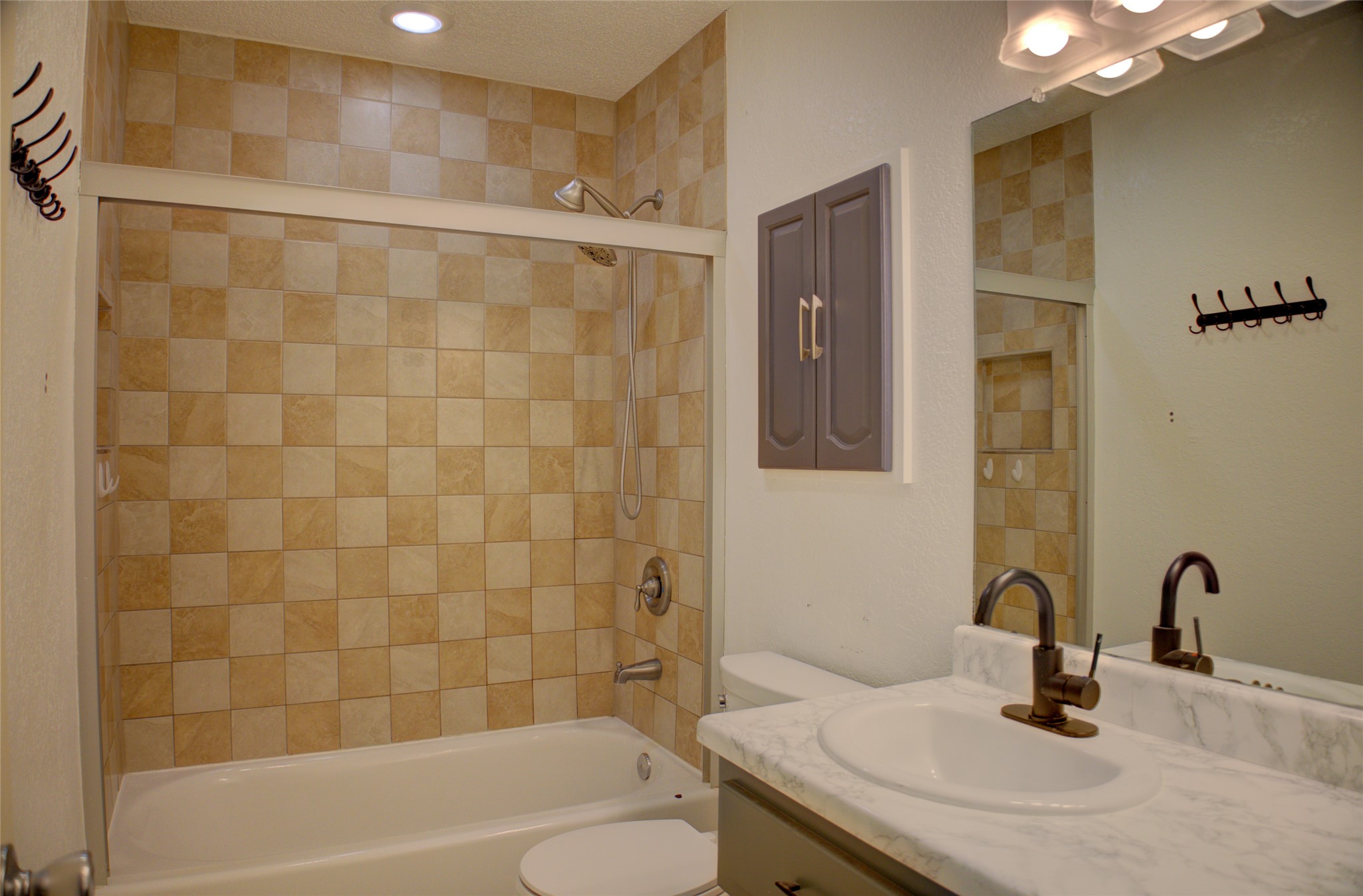7501 S Juniper Place Property Photo 28